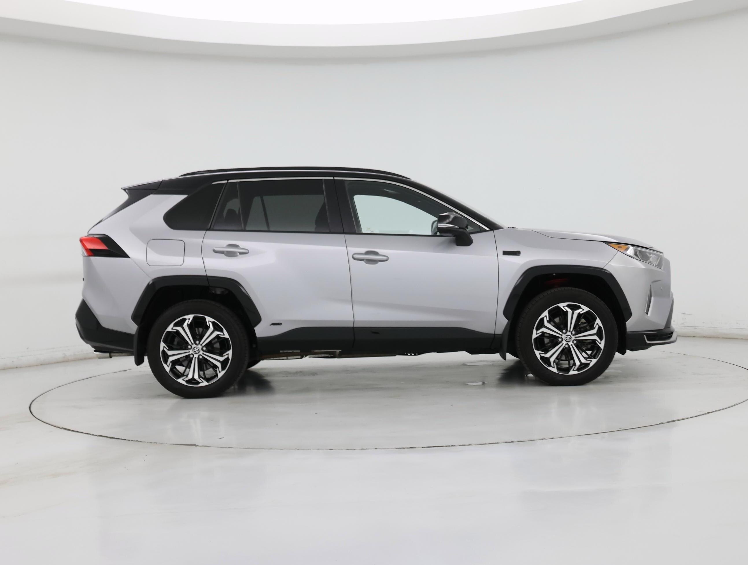 Thumbnail: 2021 Toyota RAV4 - 7