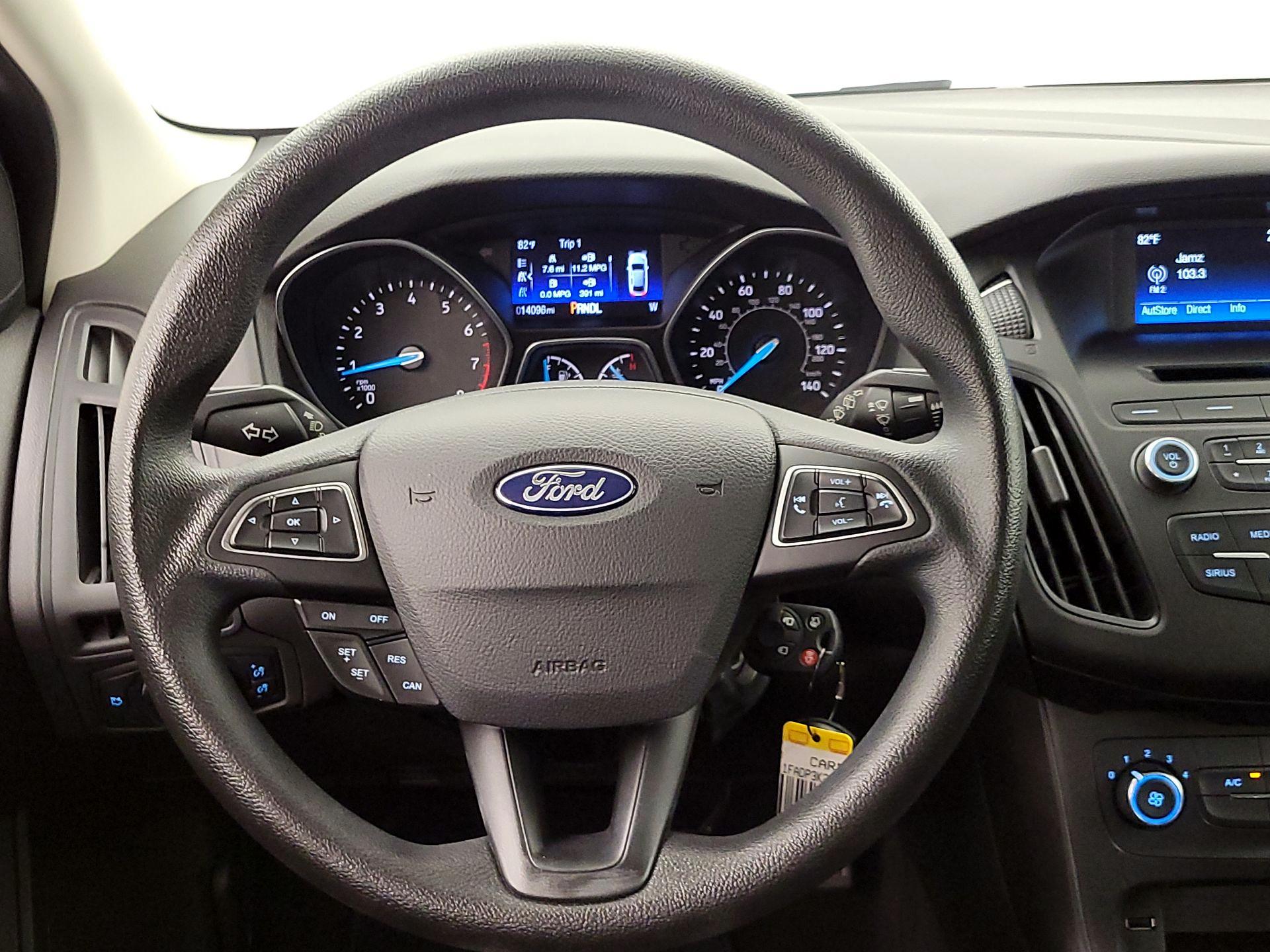 Thumbnail: 2017 Ford Focus - 10