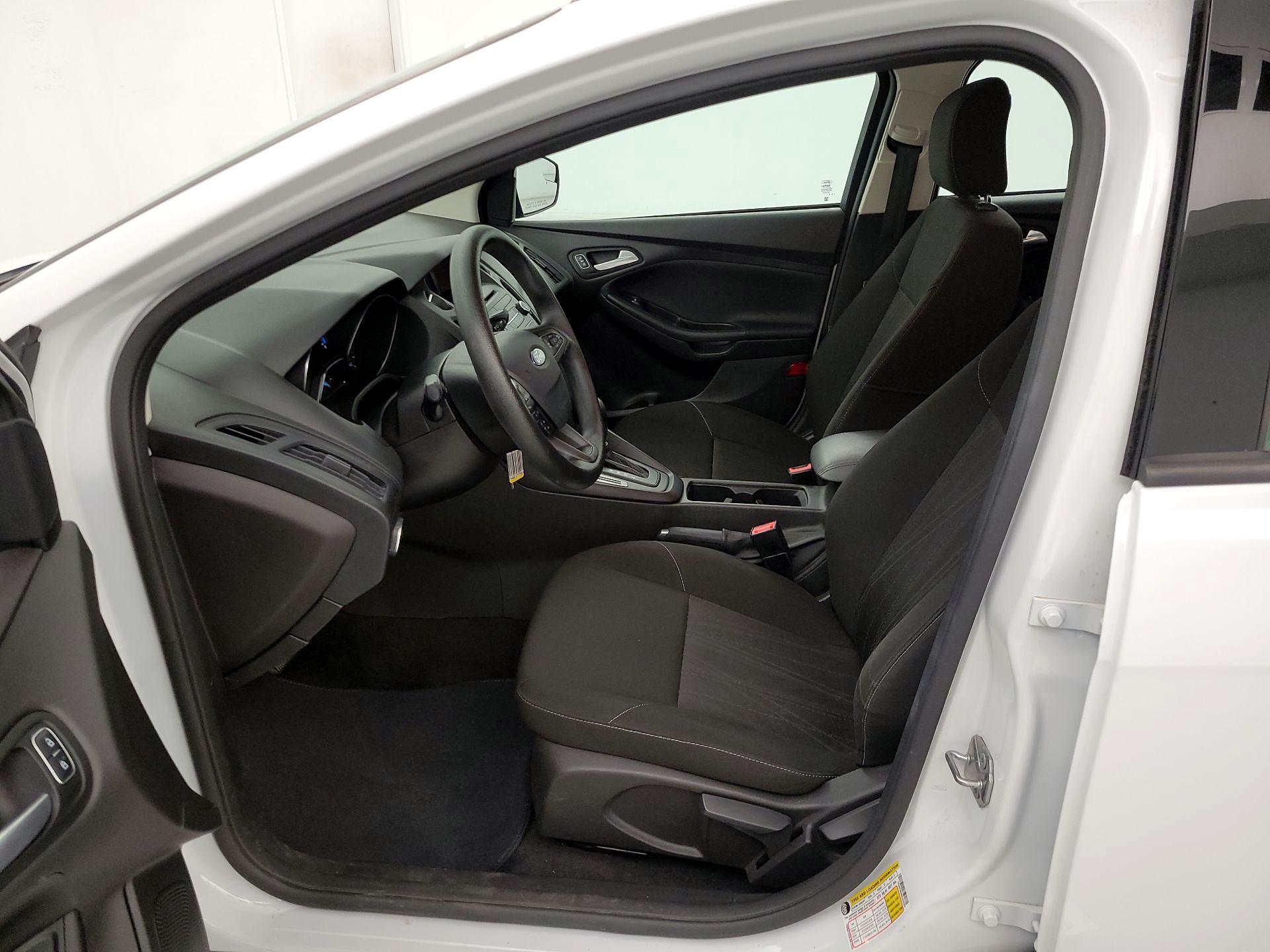 Thumbnail: 2017 Ford Focus - 11