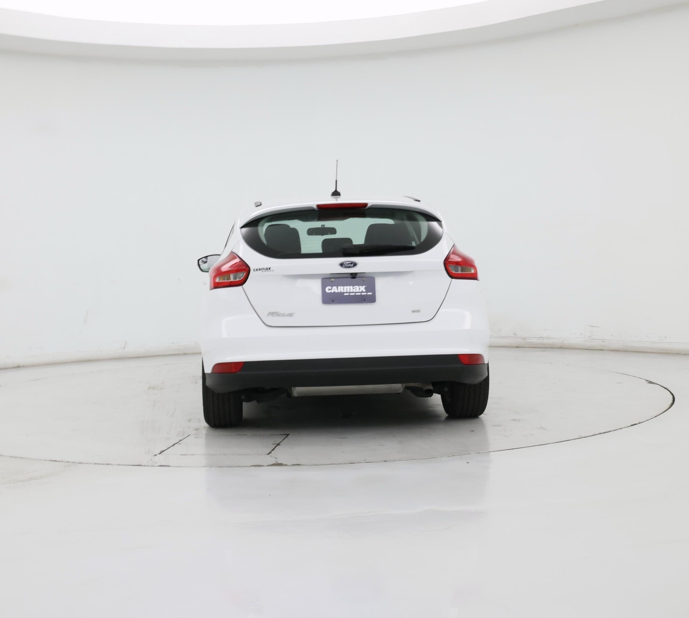 Thumbnail: 2017 Ford Focus - 6