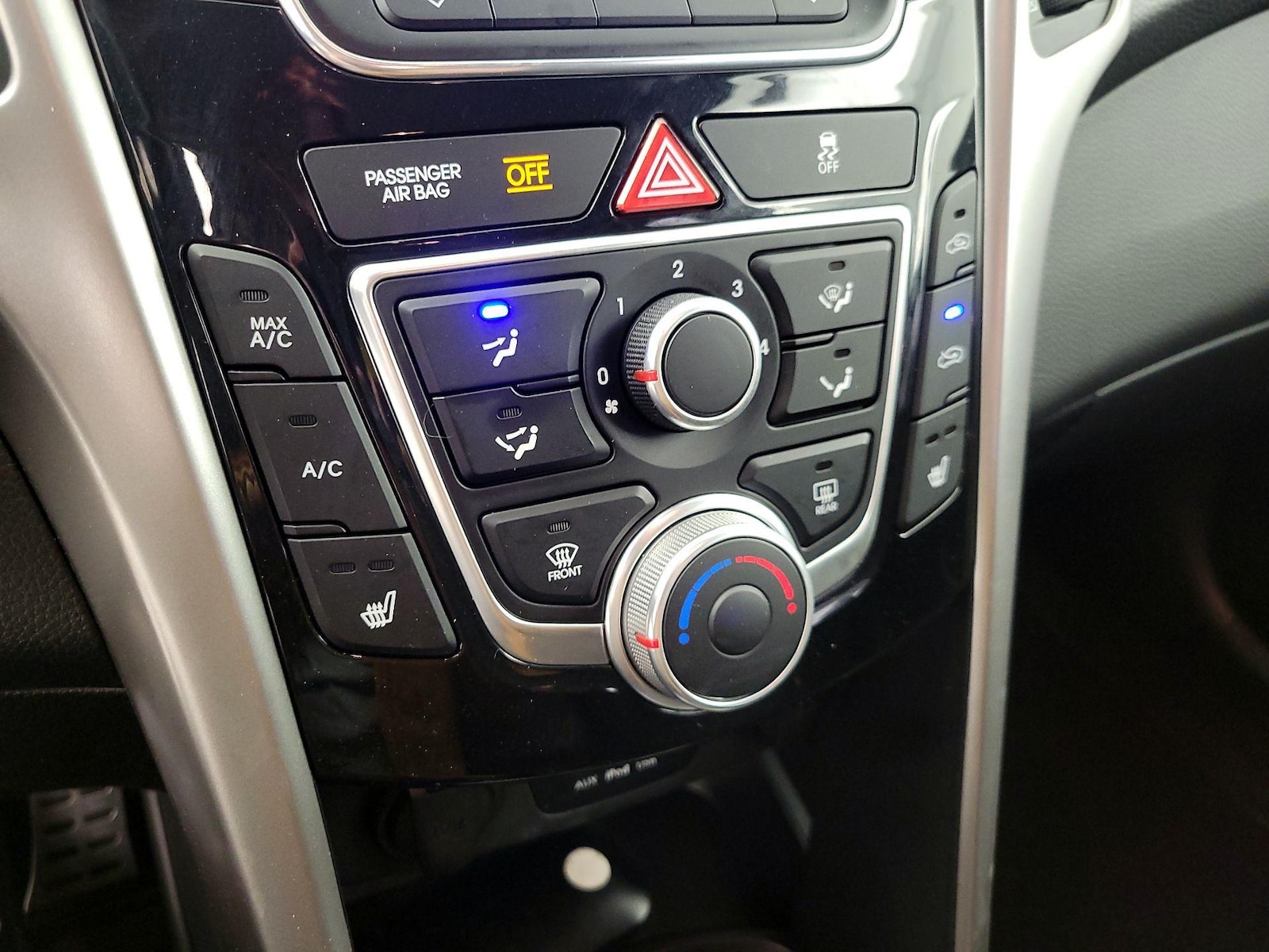 2016 Hyundai Elantra GT Base - Photo 16