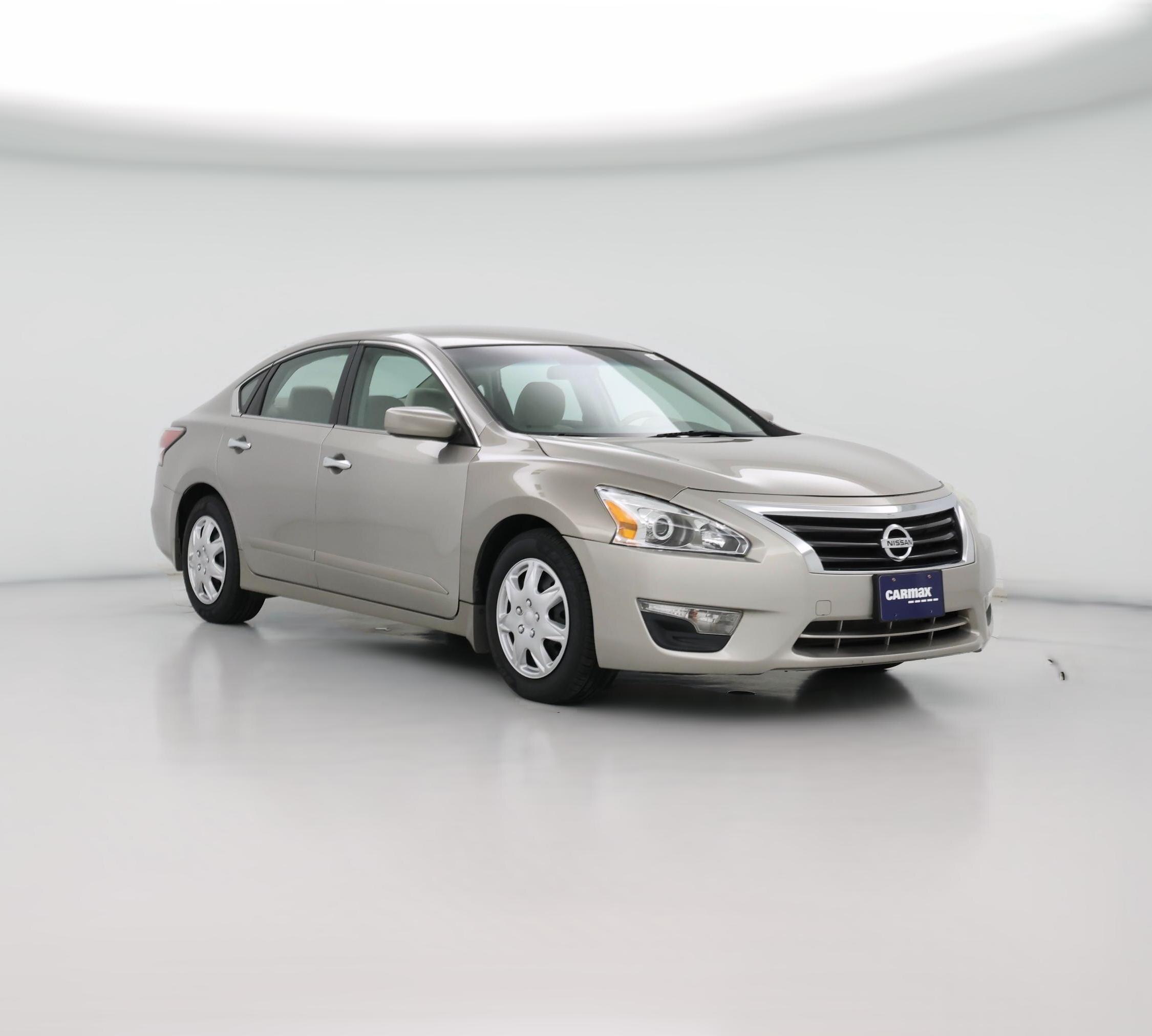 Thumbnail: 2015 Nissan Altima - 1