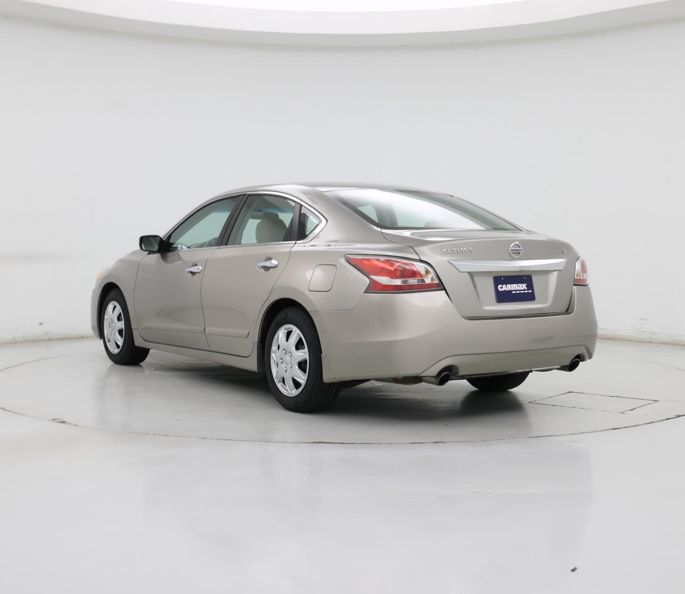 Thumbnail: 2015 Nissan Altima - 2
