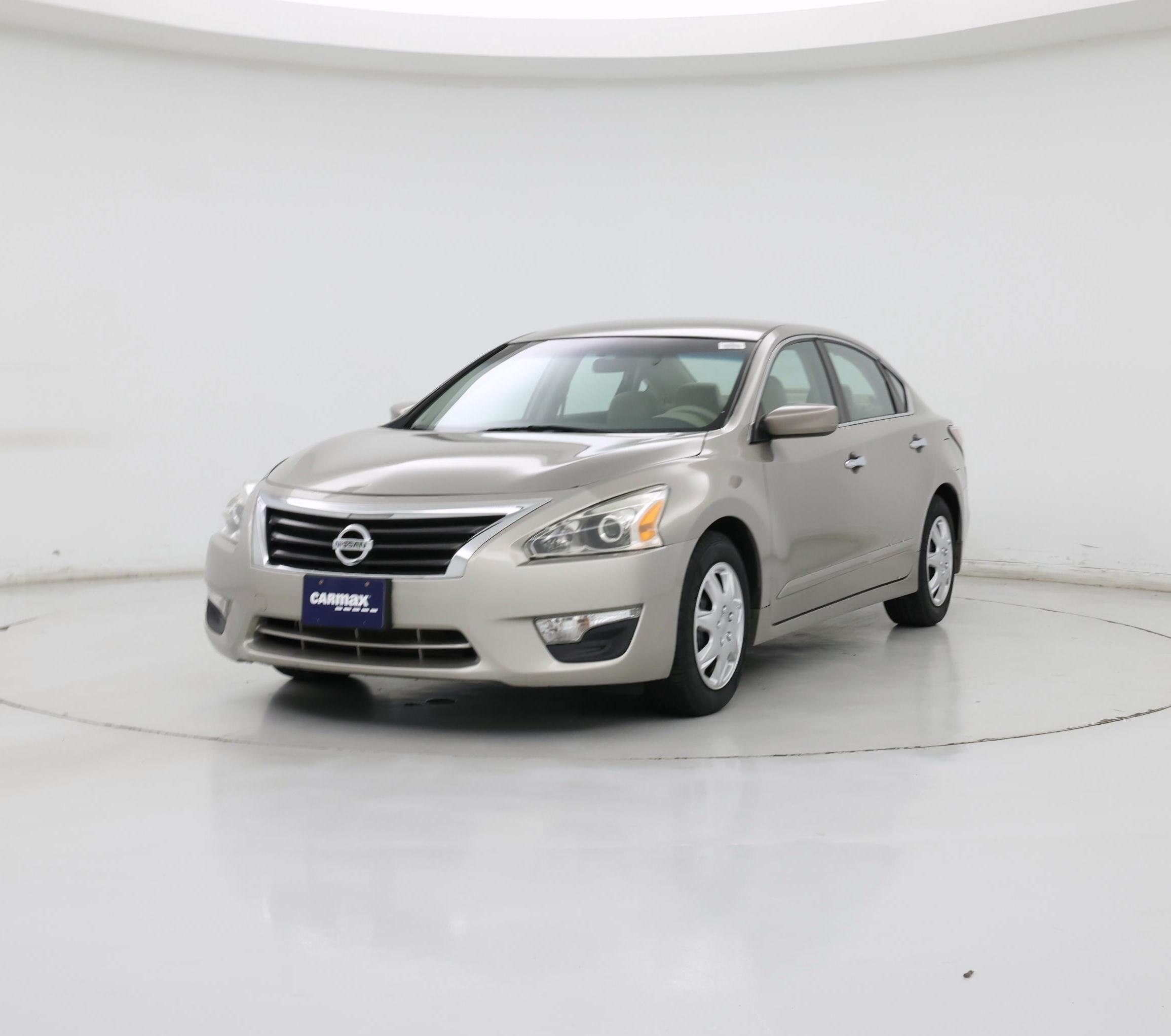 Thumbnail: 2015 Nissan Altima - 4
