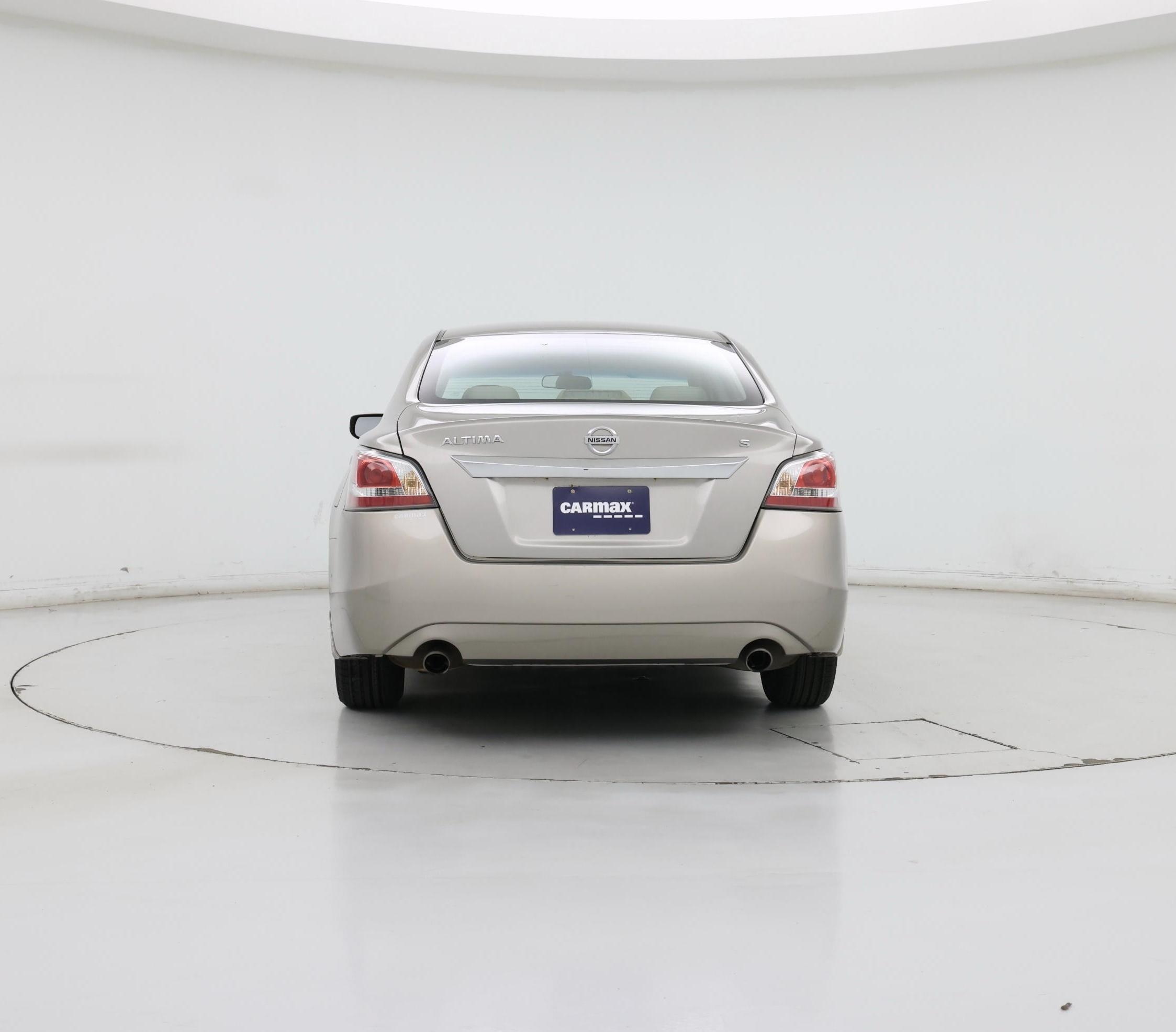 Thumbnail: 2015 Nissan Altima - 6