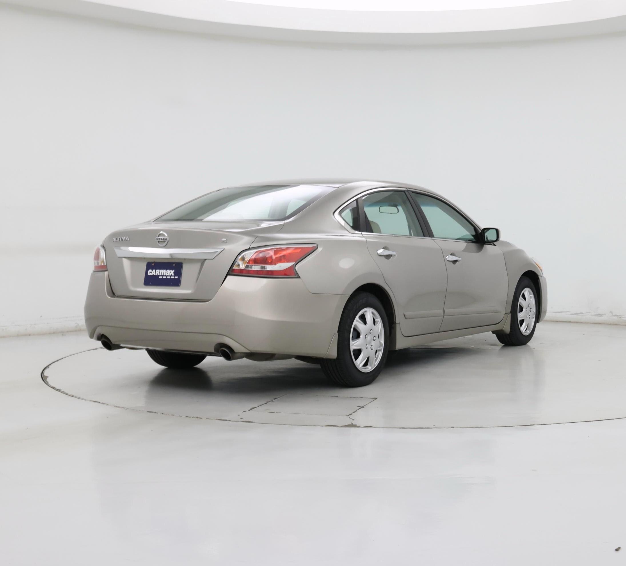 Thumbnail: 2015 Nissan Altima - 8