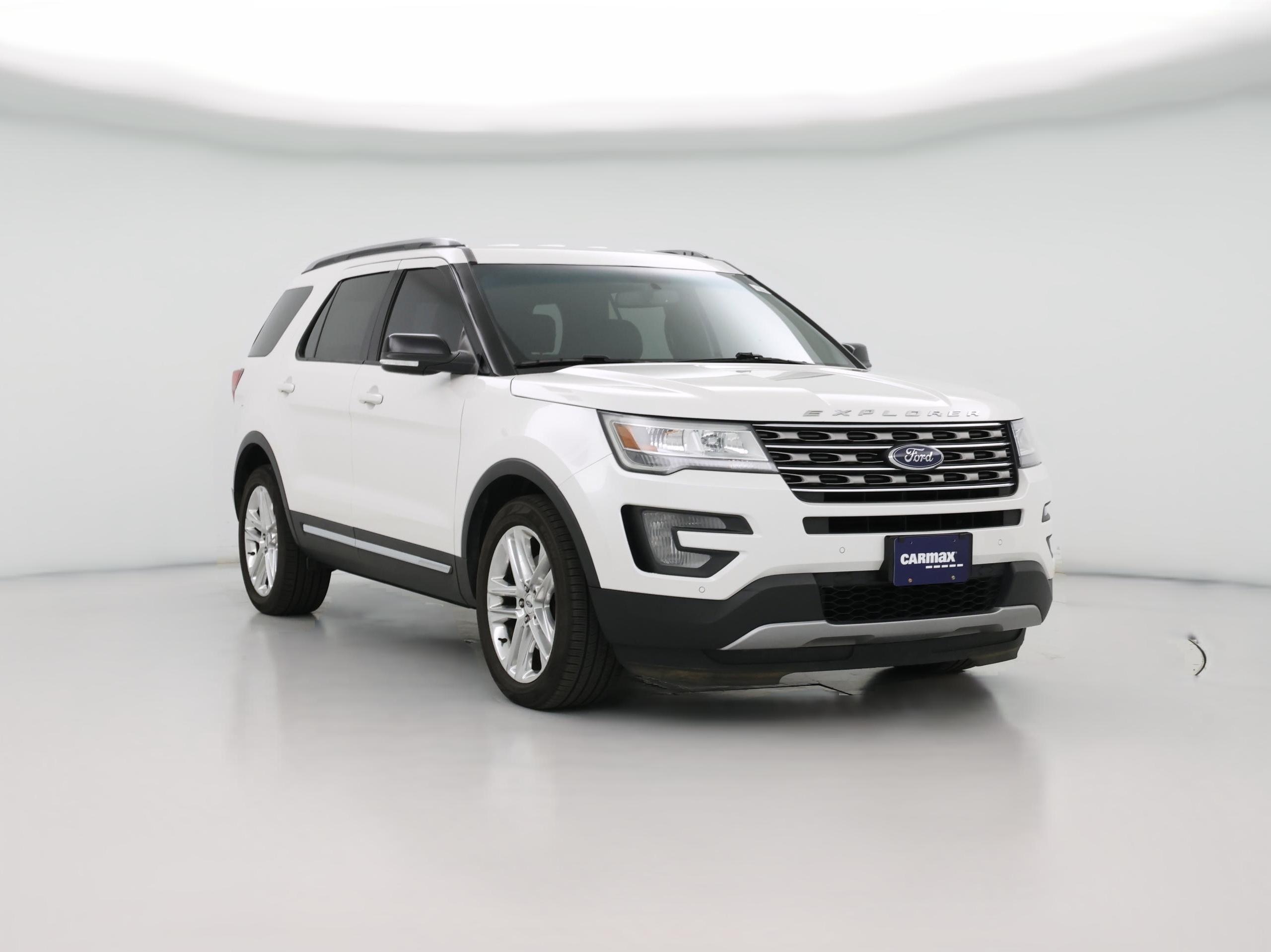 Thumbnail: 2017 Ford Explorer - 1