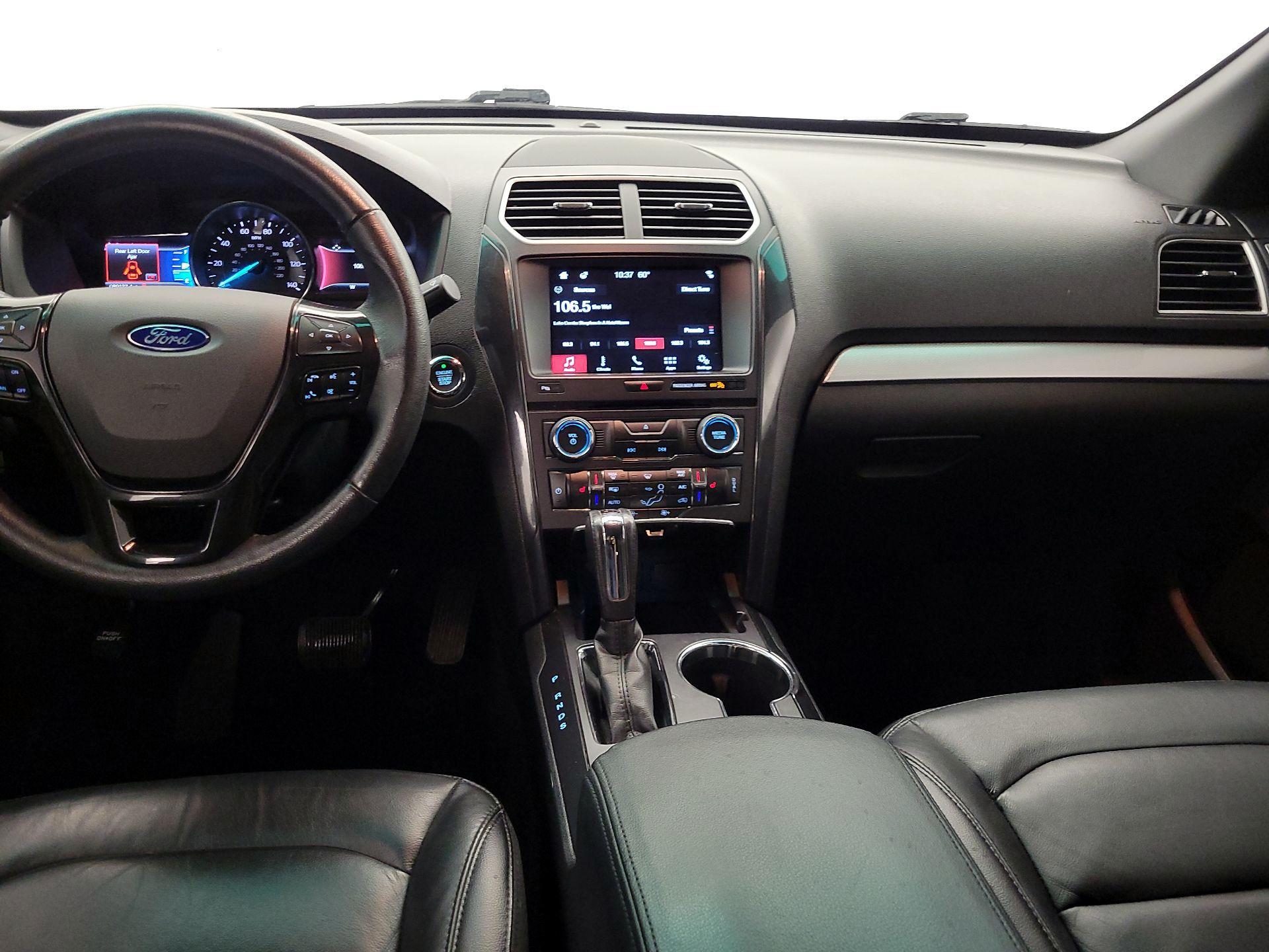 Thumbnail: 2017 Ford Explorer - 9