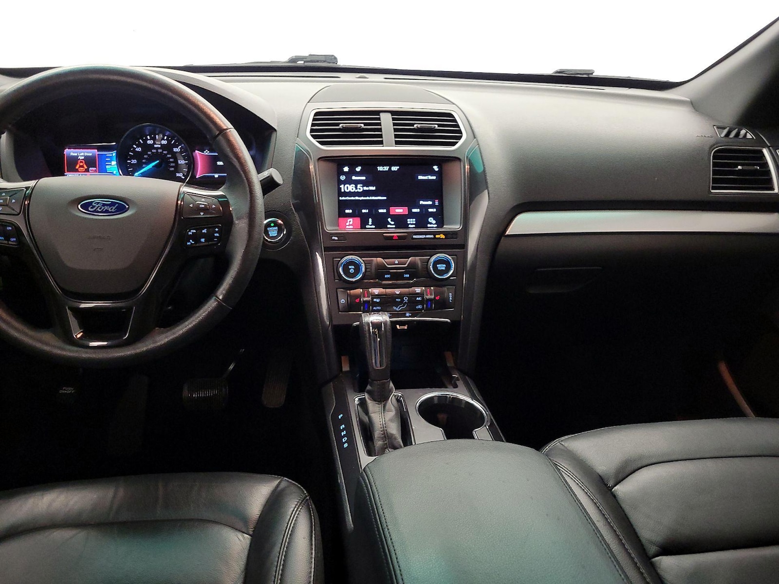 2017 Ford Explorer XLT - Photo 10