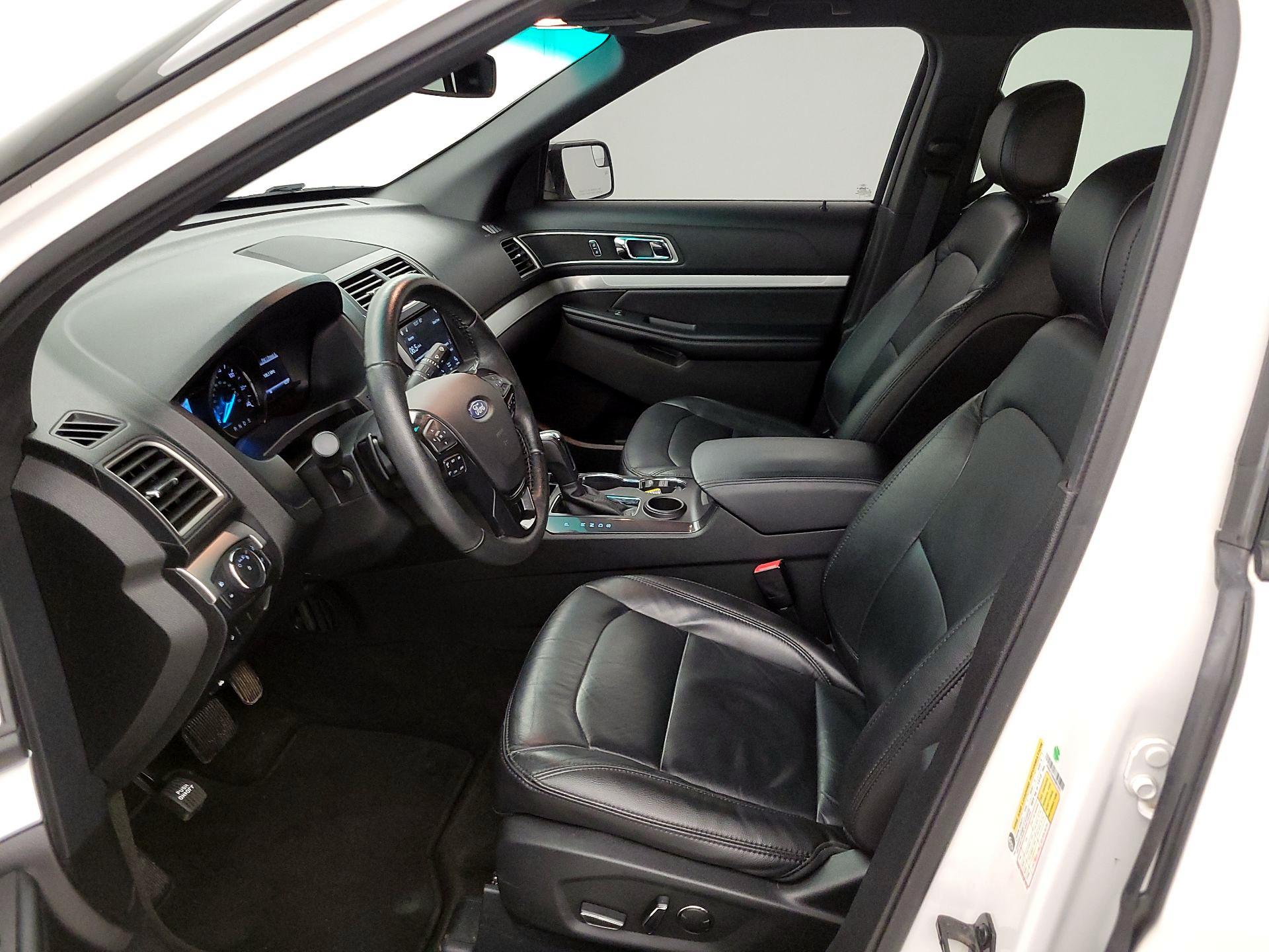 Thumbnail: 2017 Ford Explorer - 11