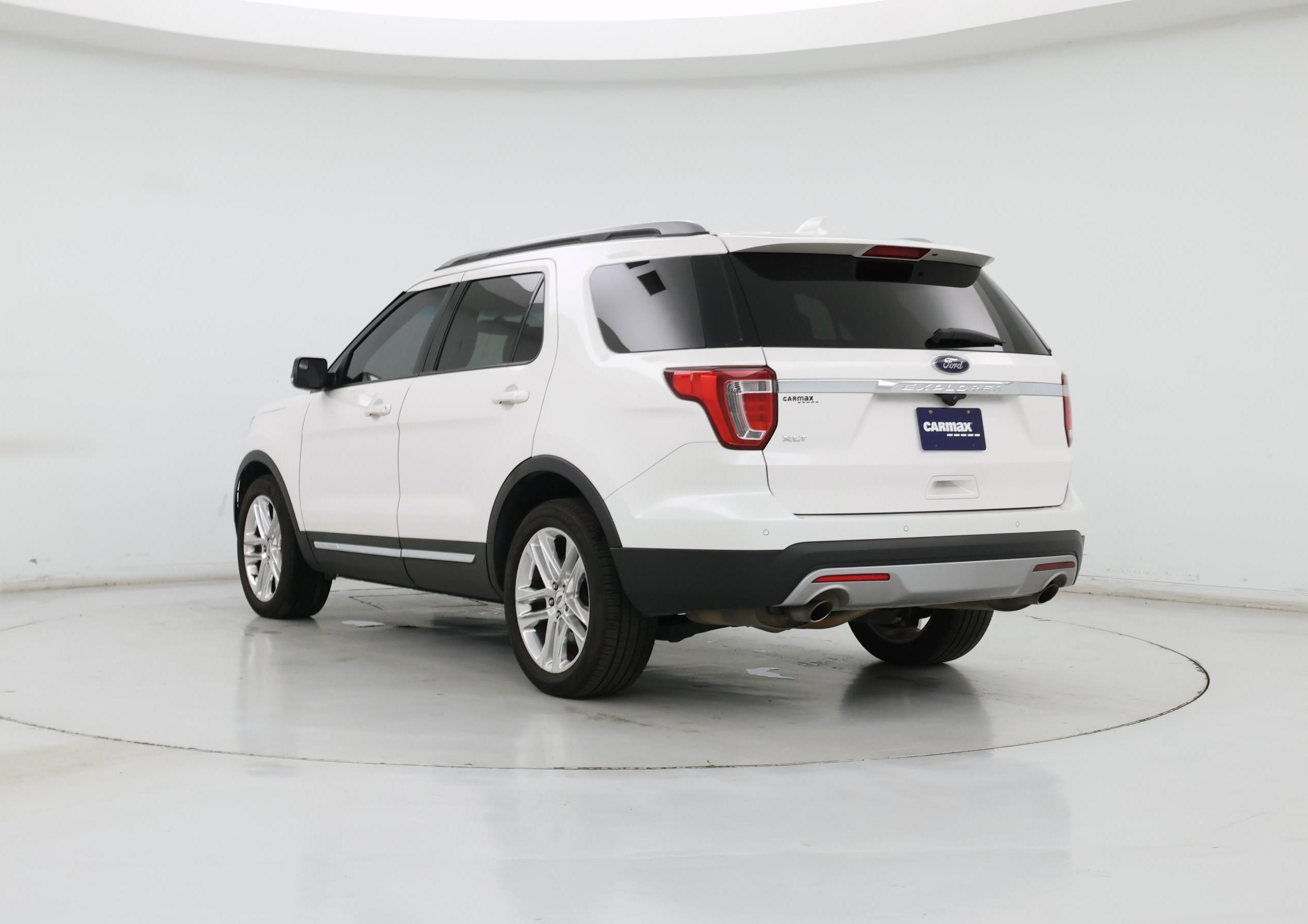 Thumbnail: 2017 Ford Explorer - 2