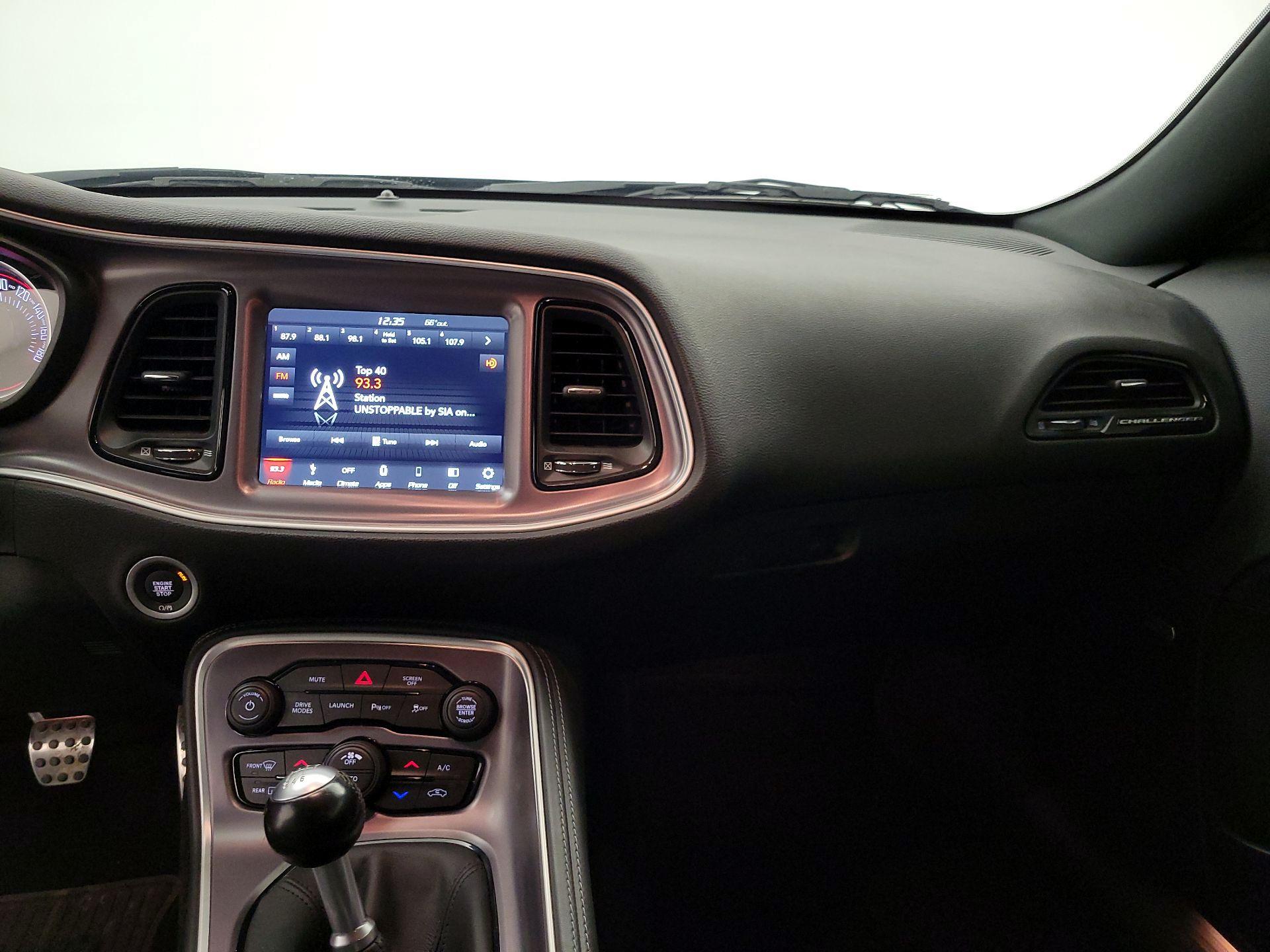 Thumbnail: 2019 Dodge Challenger - 9