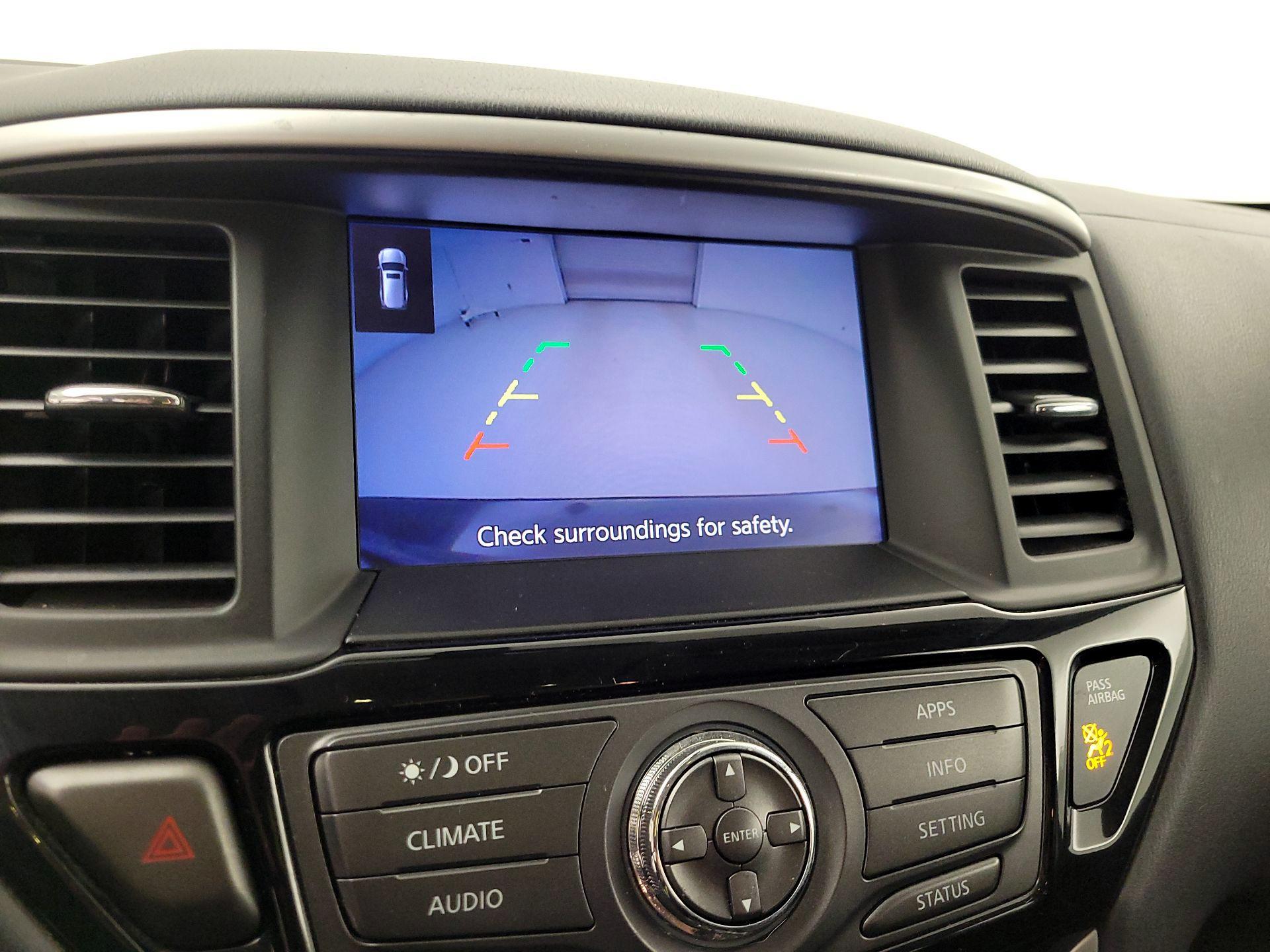 Thumbnail: 2019 Nissan Pathfinder - 14