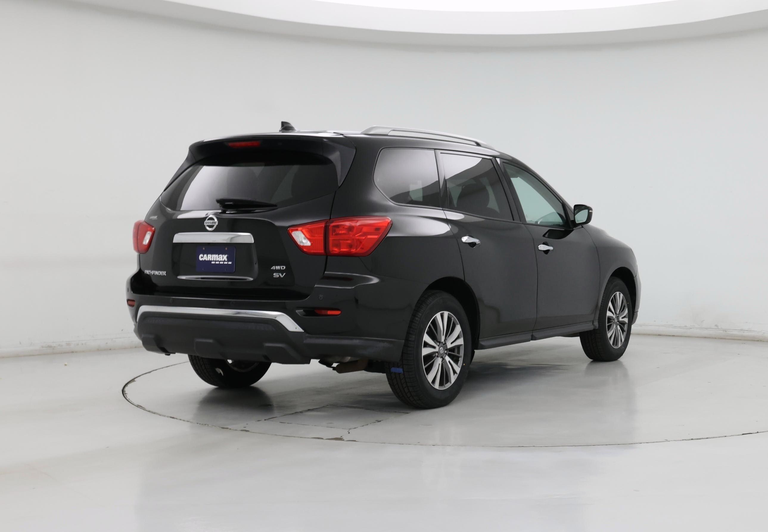Thumbnail: 2019 Nissan Pathfinder - 8