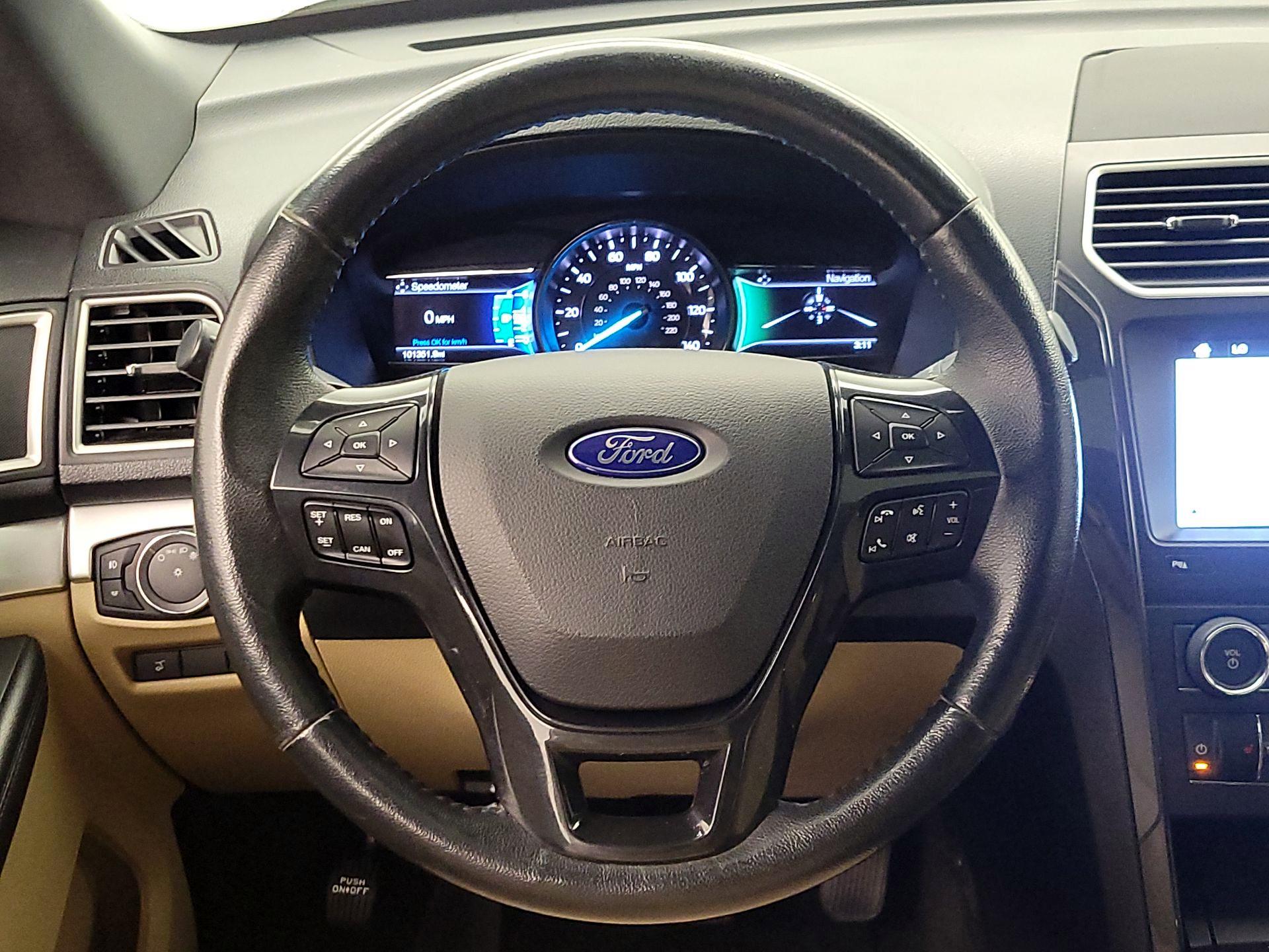 Thumbnail: 2017 Ford Explorer - 10