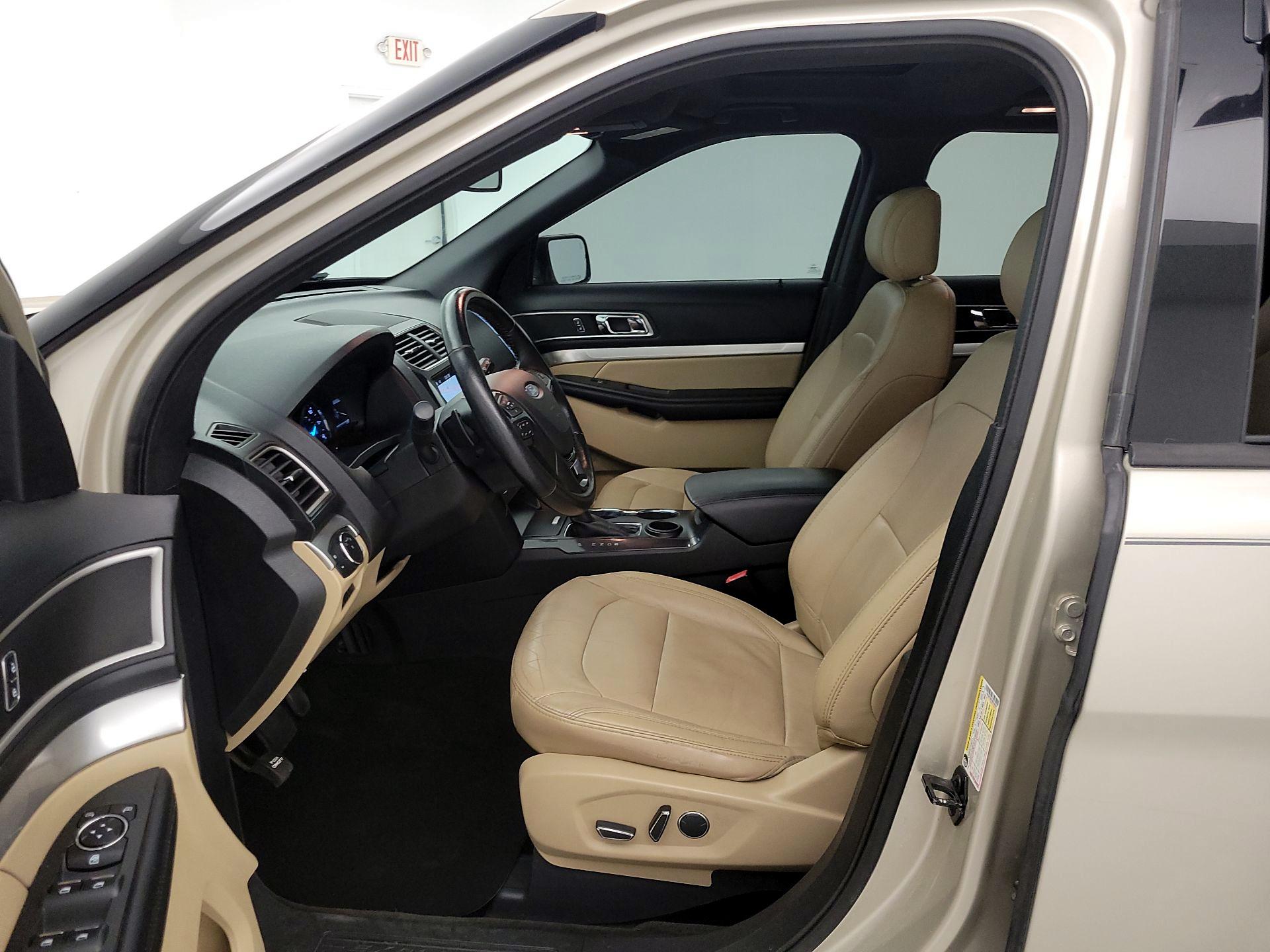 Thumbnail: 2017 Ford Explorer - 11