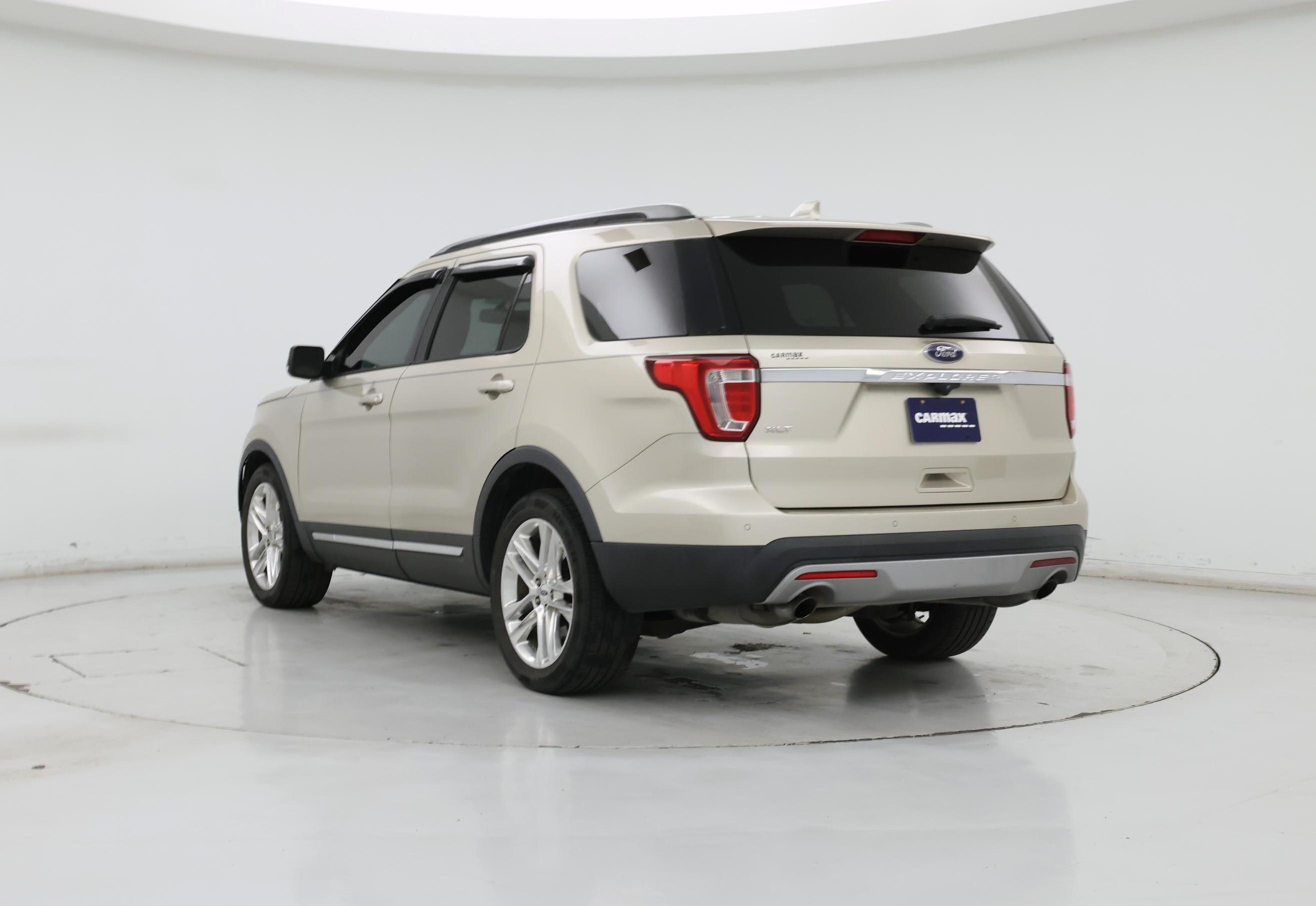 Thumbnail: 2017 Ford Explorer - 2