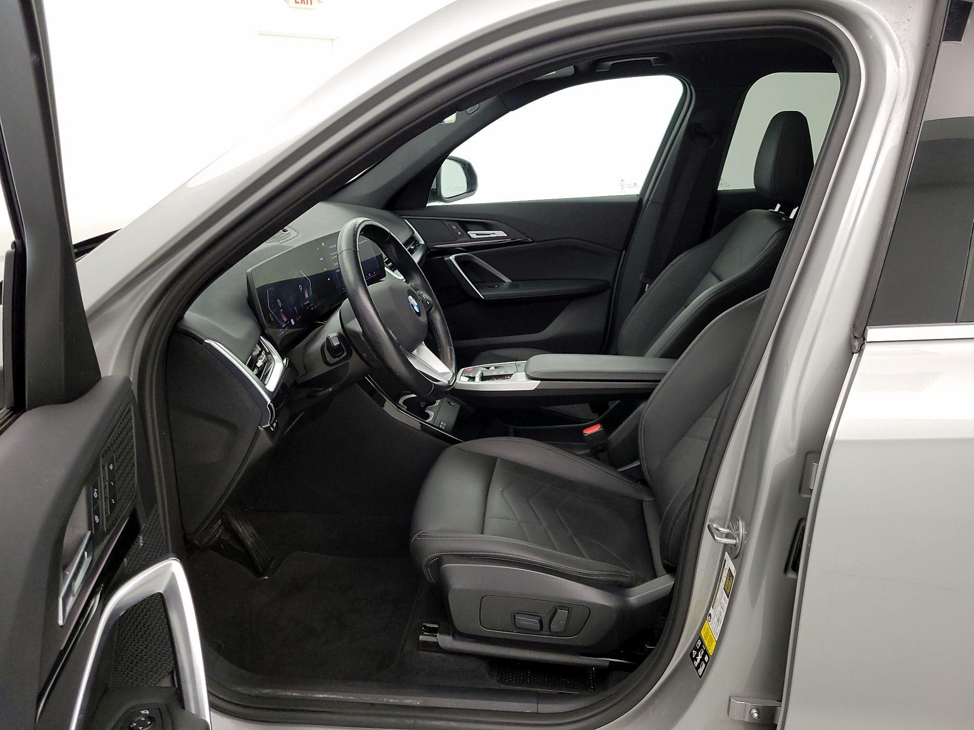 Thumbnail: 2023 BMW X1 - 11