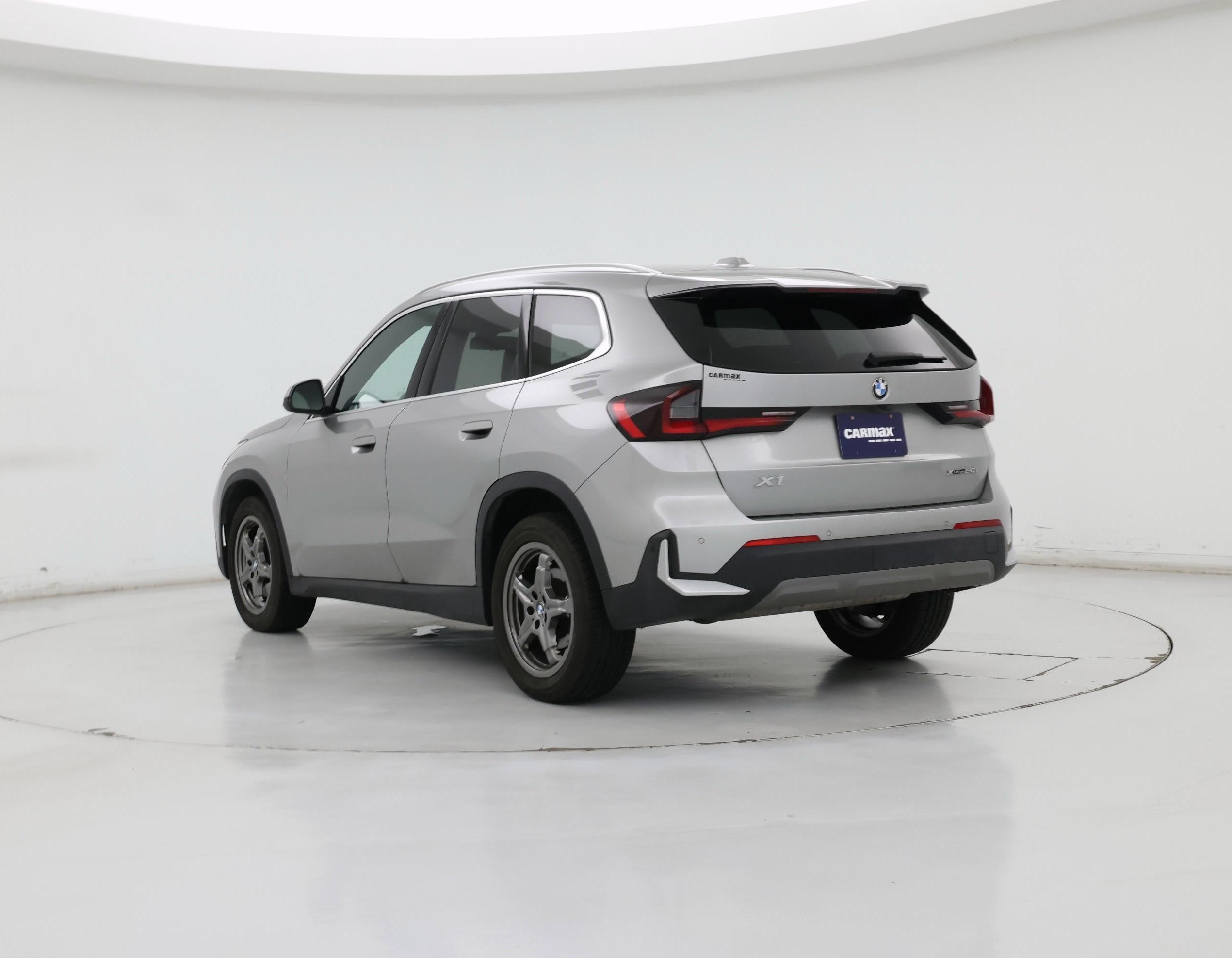 Thumbnail: 2023 BMW X1 - 2