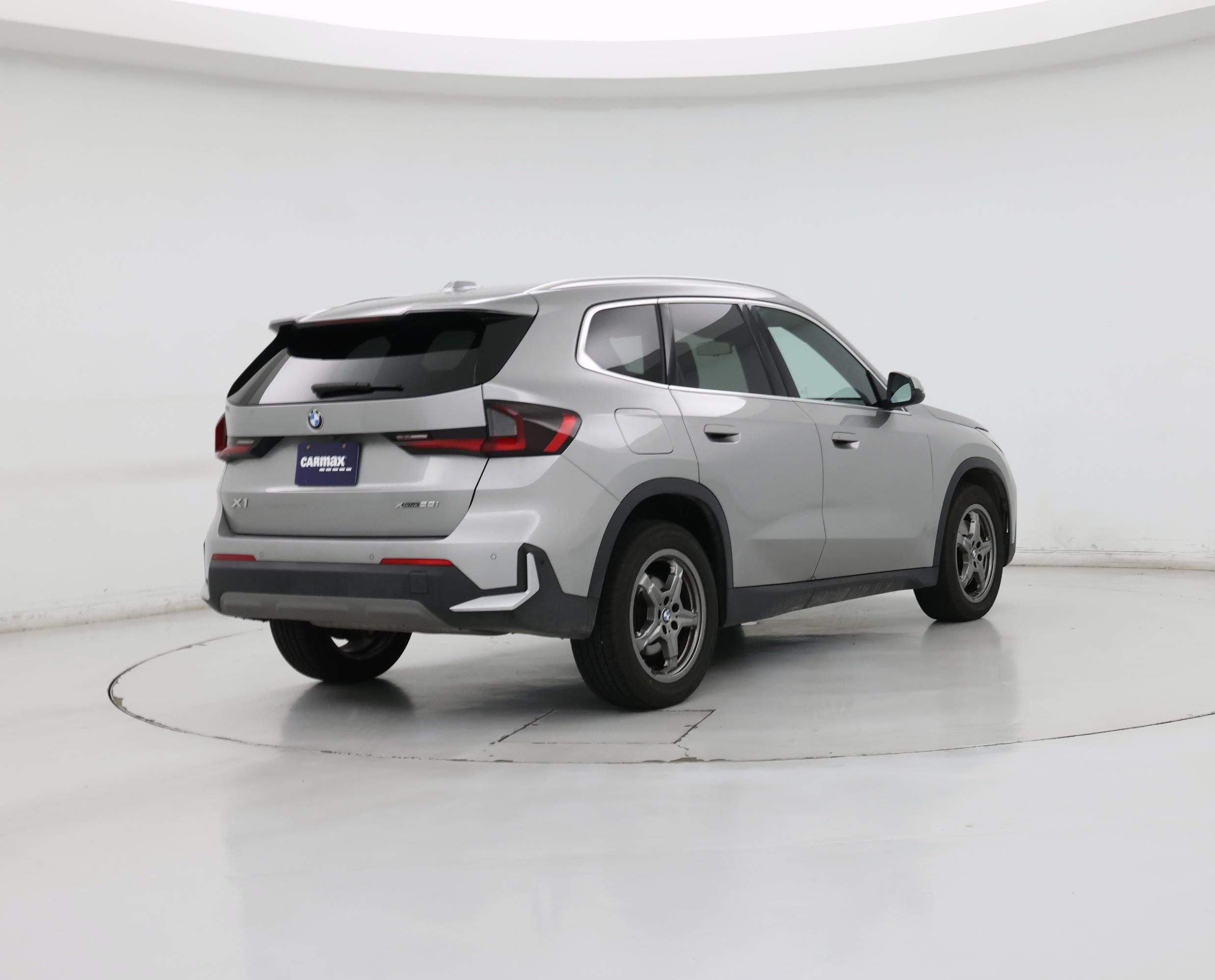 Thumbnail: 2023 BMW X1 - 8