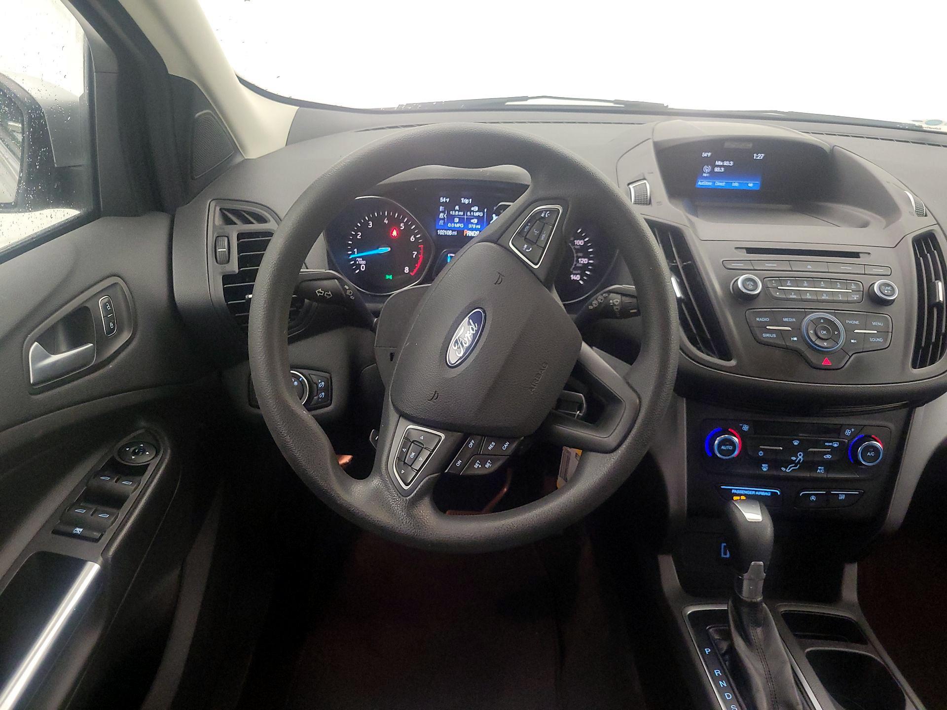 Thumbnail: 2017 Ford Escape - 10