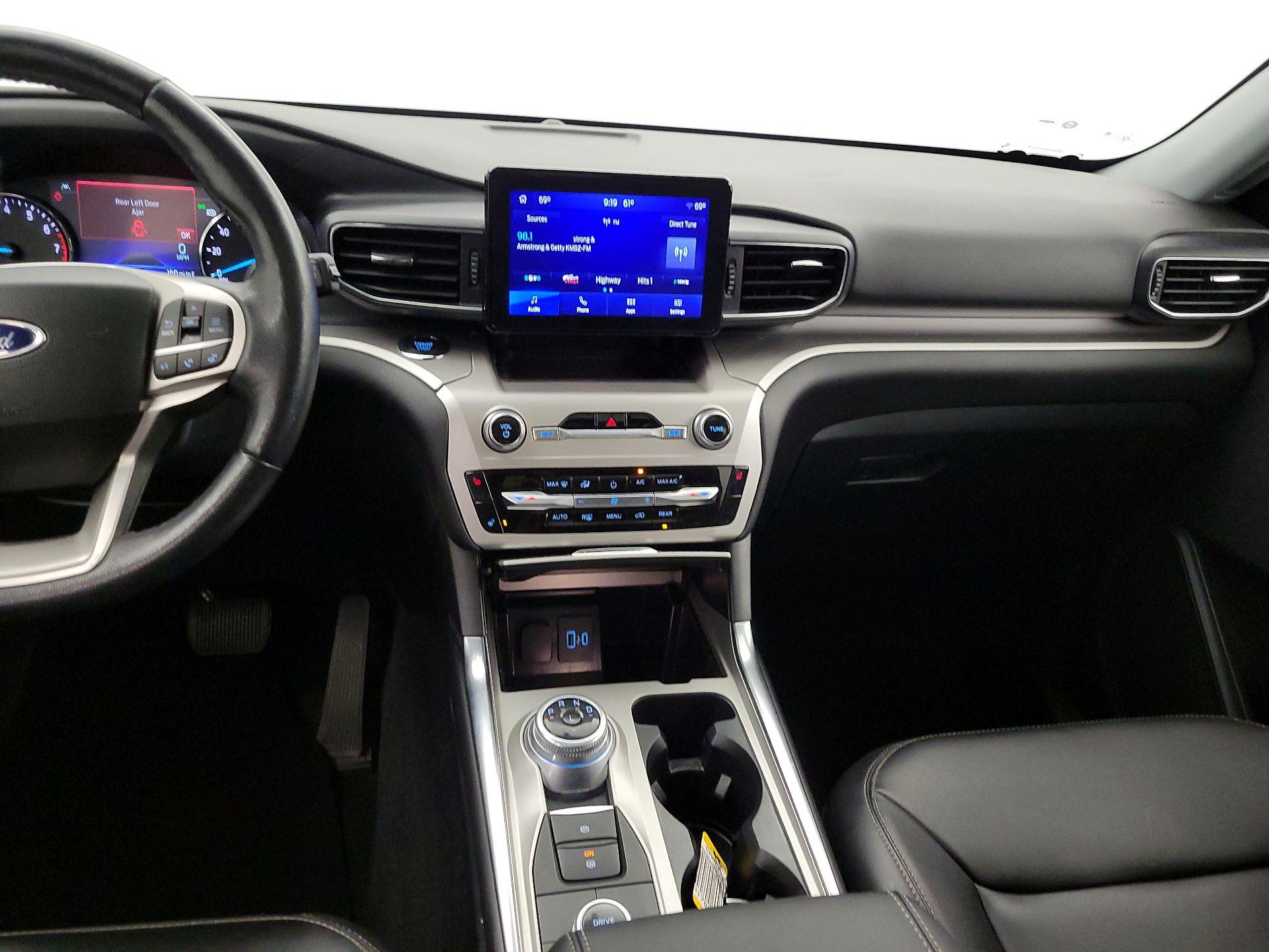 Thumbnail: 2022 Ford Explorer - 9