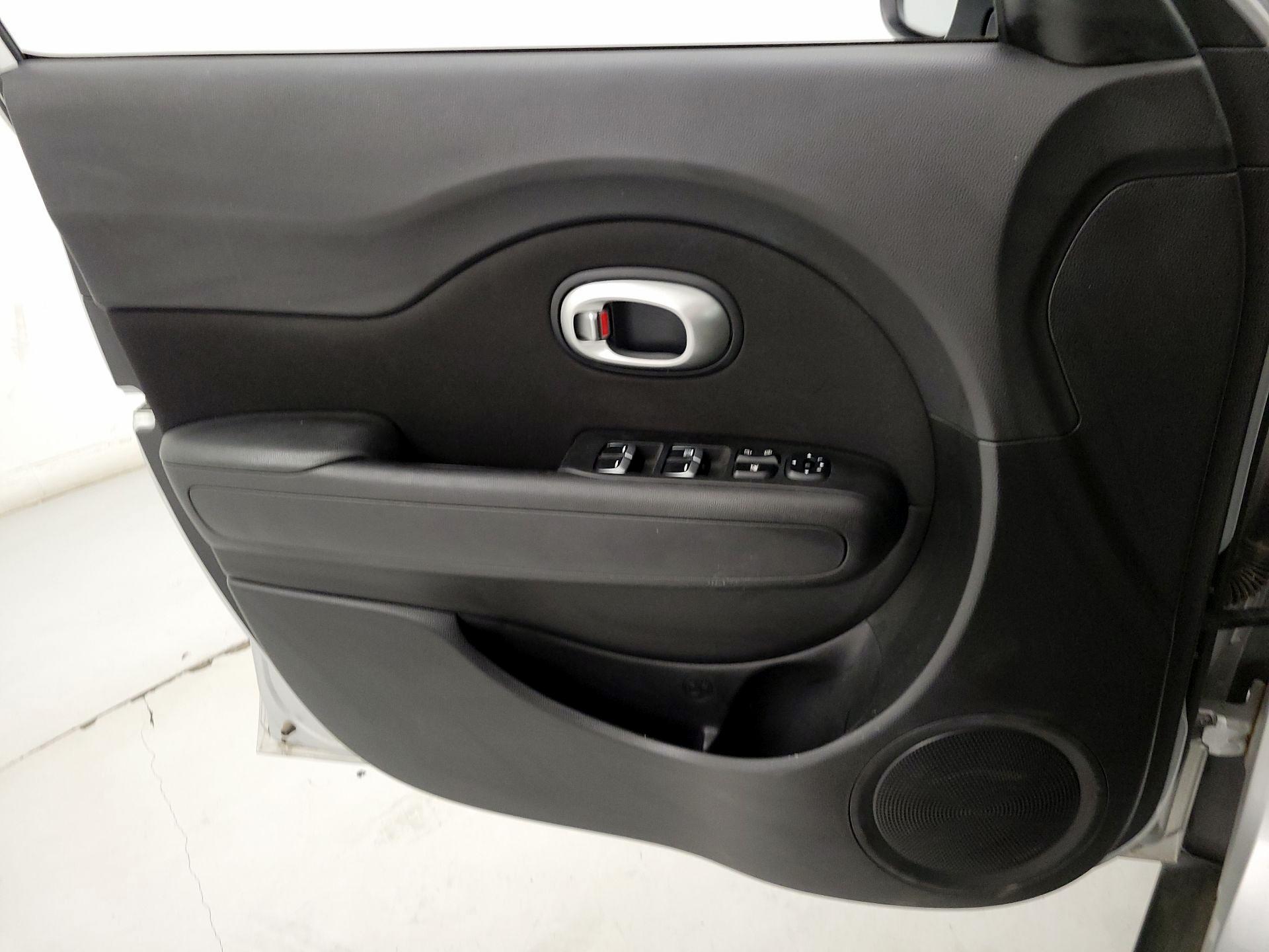Thumbnail: 2018 Kia Soul - 12
