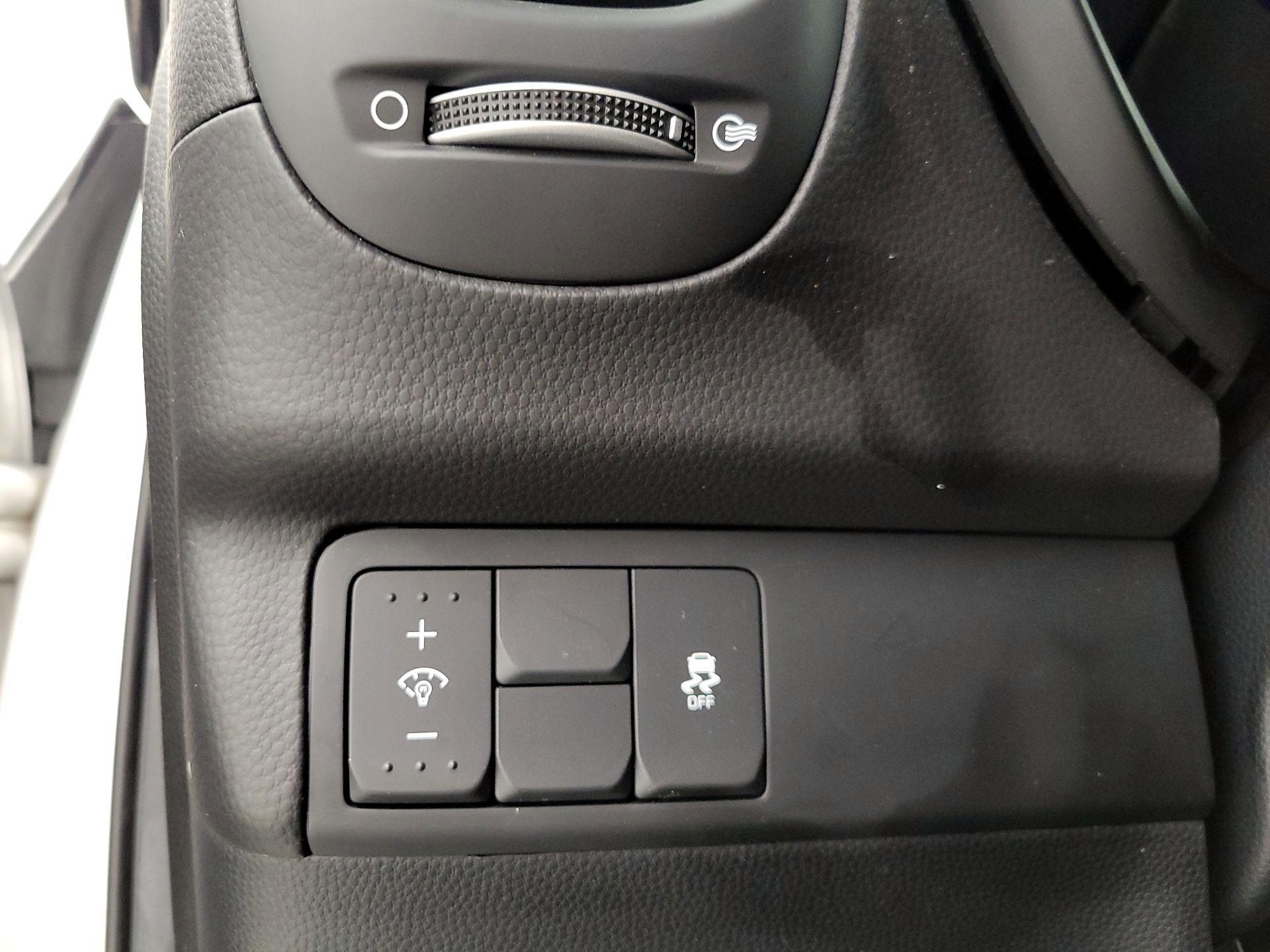 Thumbnail: 2018 Kia Soul - 13