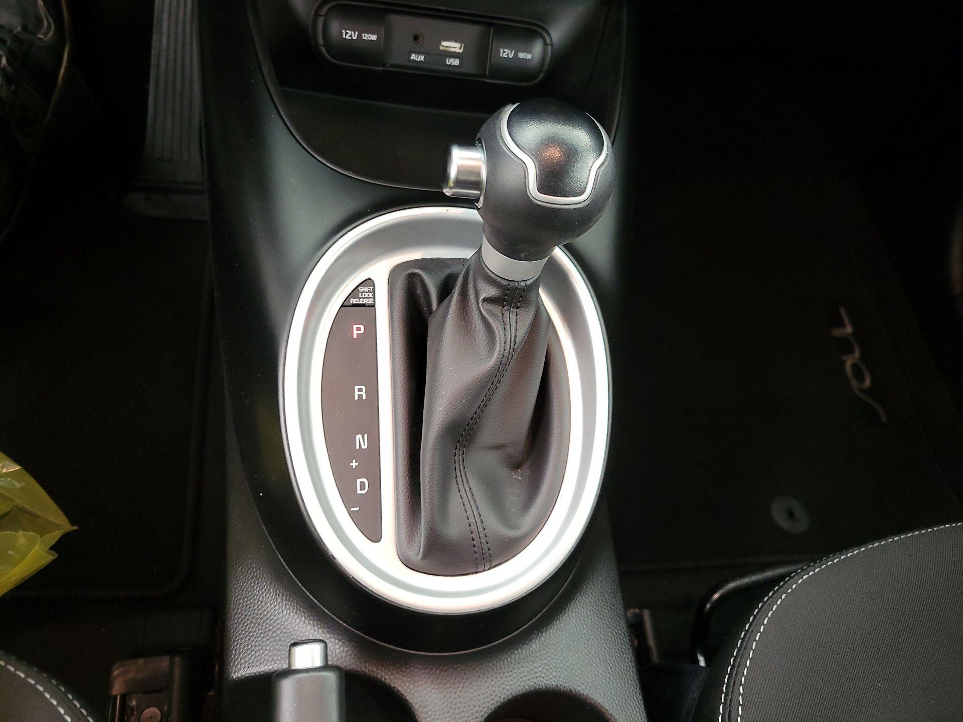 Thumbnail: 2018 Kia Soul - 16
