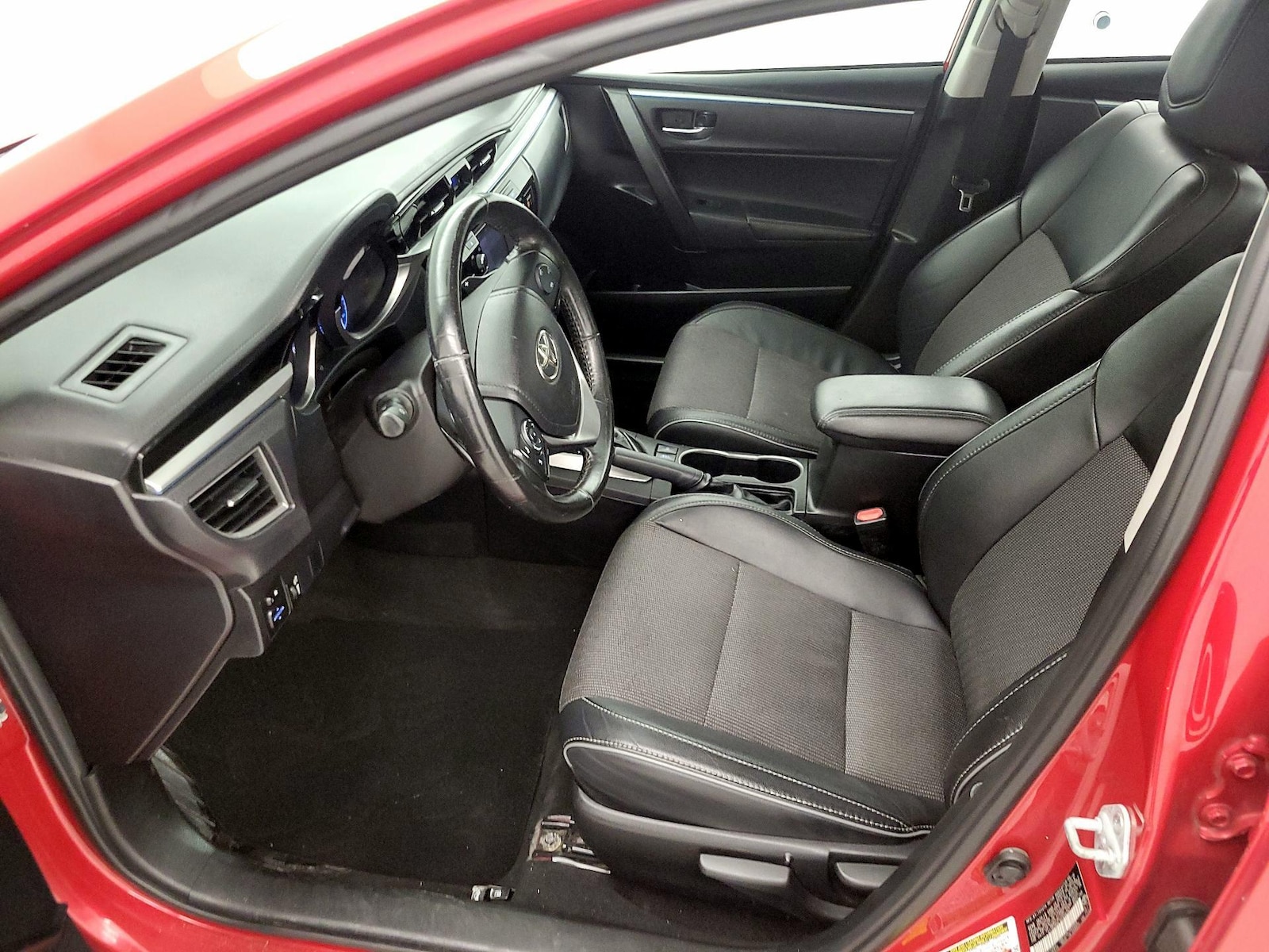 2016 Toyota Corolla S - Photo 12