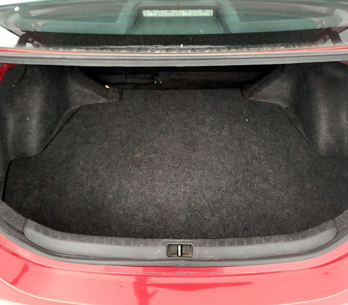 Trunk/Cargo (Seats Up)