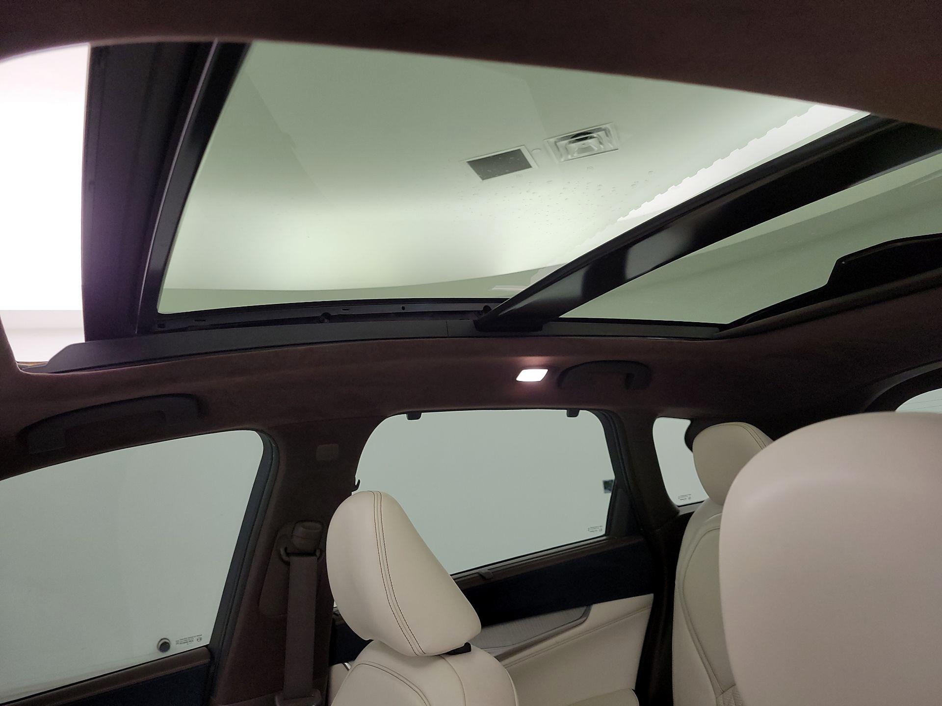 Thumbnail: 2019 INFINITI QX50 - 20