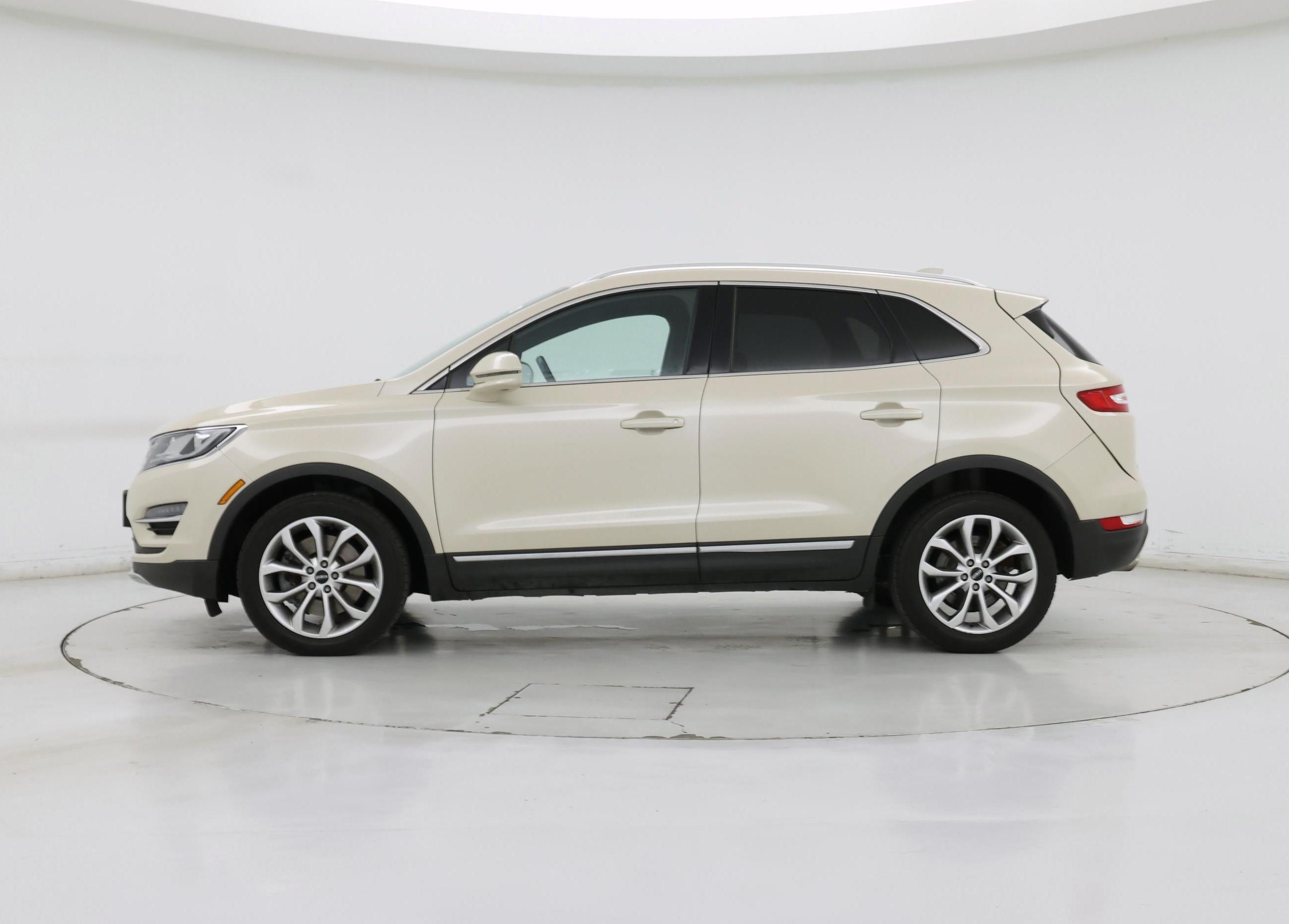 Thumbnail: 2018 Lincoln MKC - 3