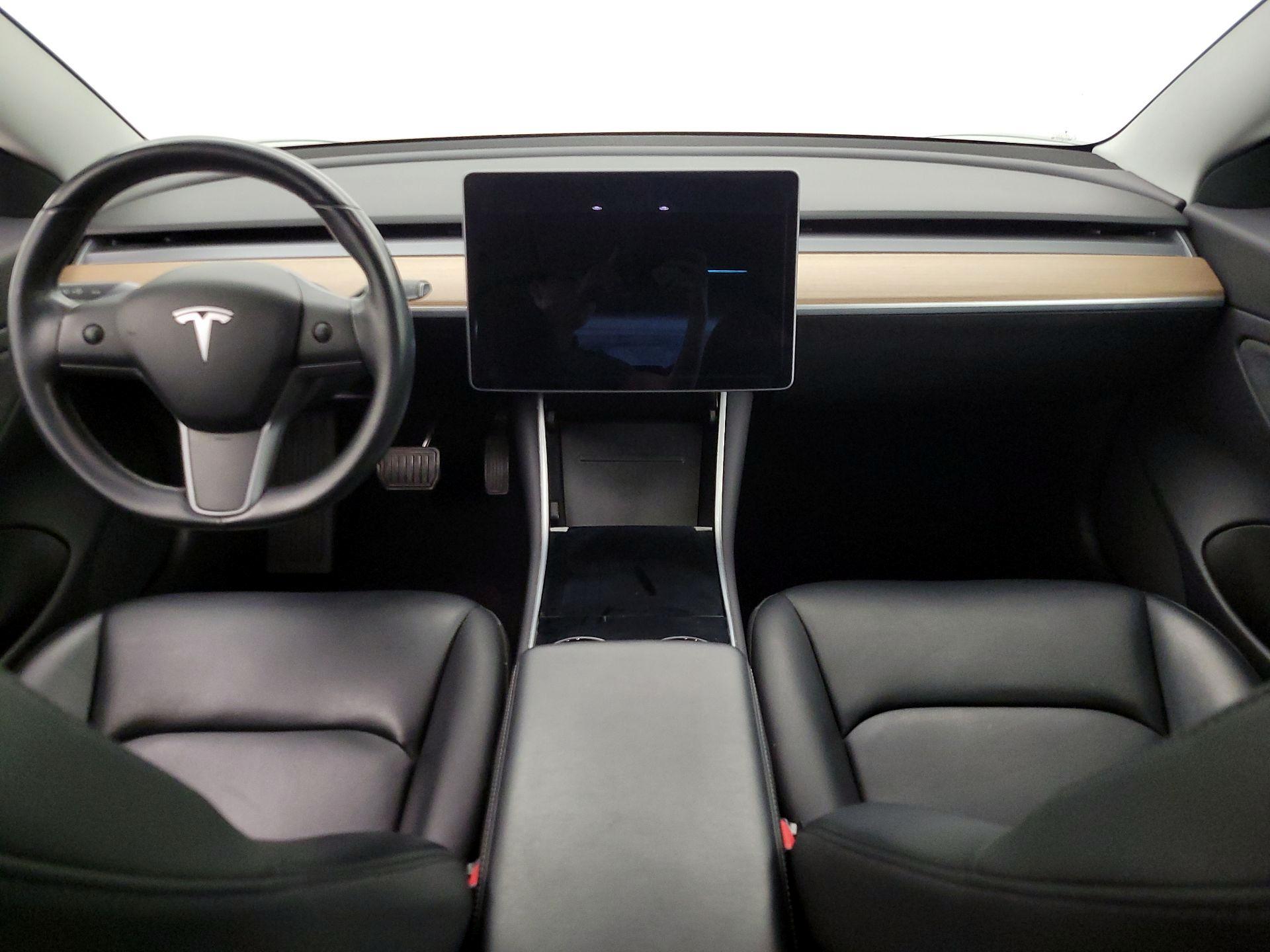 Thumbnail: 2019 Tesla Model 3 - 9