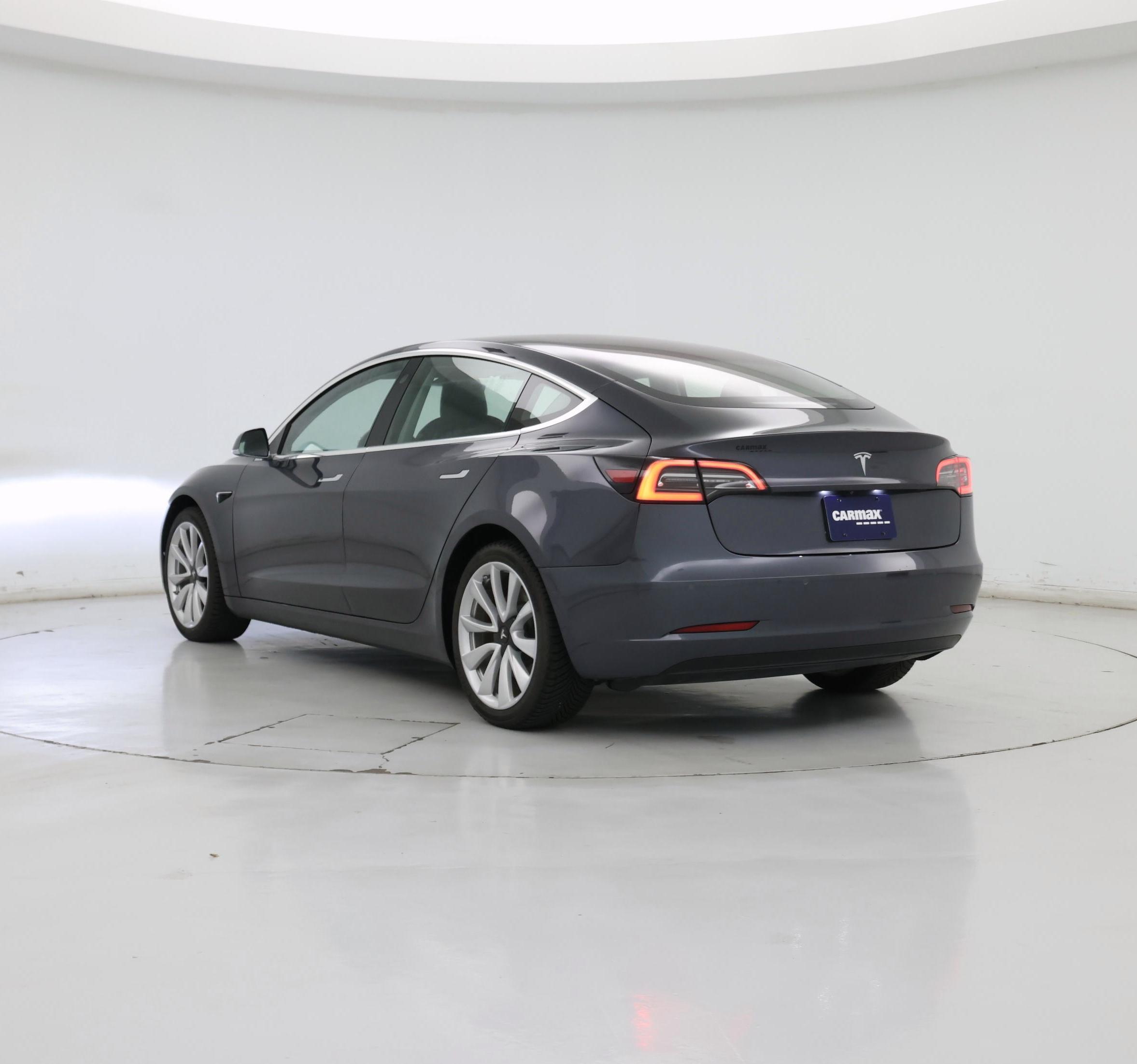 Thumbnail: 2019 Tesla Model 3 - 2