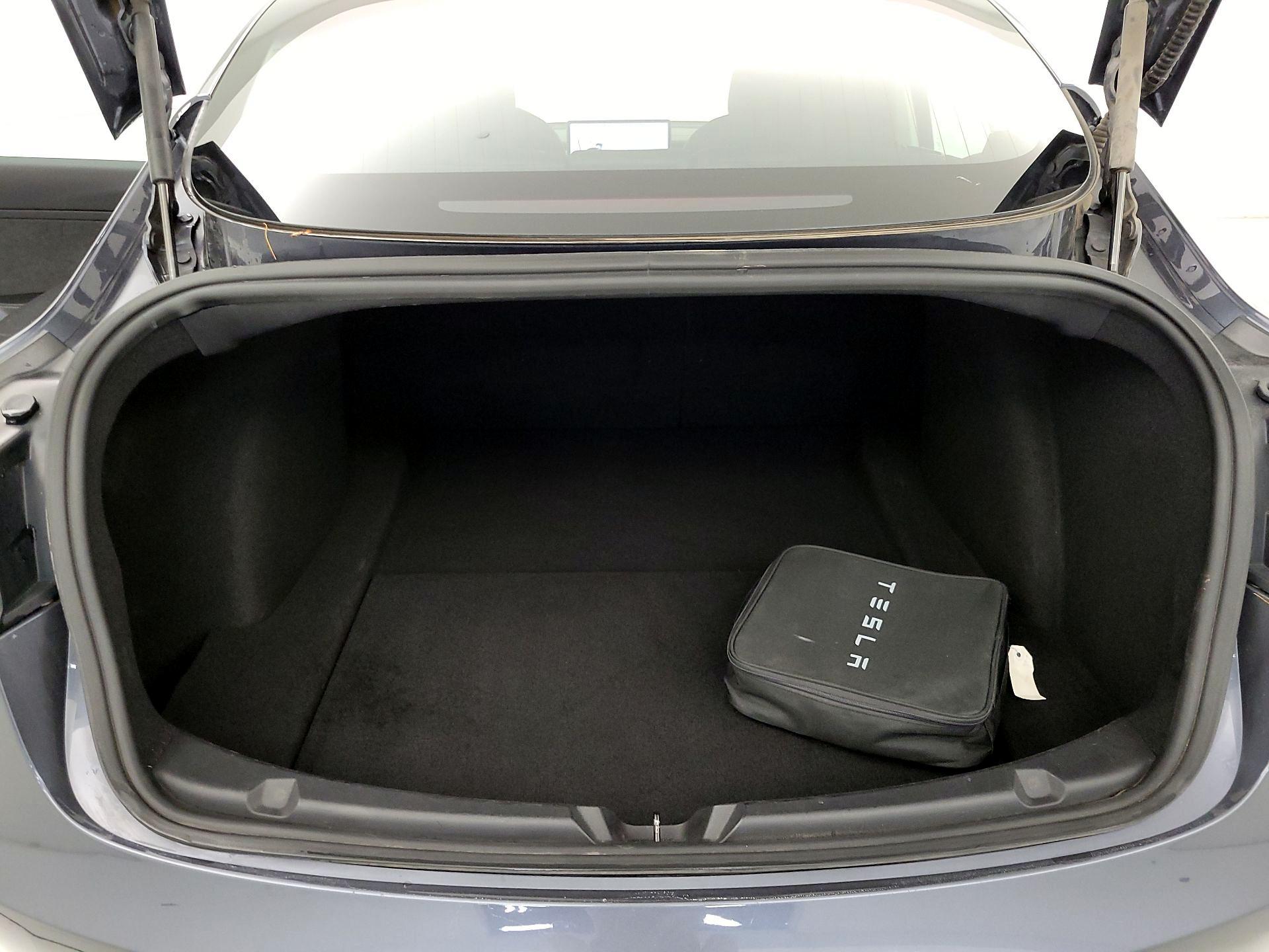 Thumbnail: 2019 Tesla Model 3 - 20