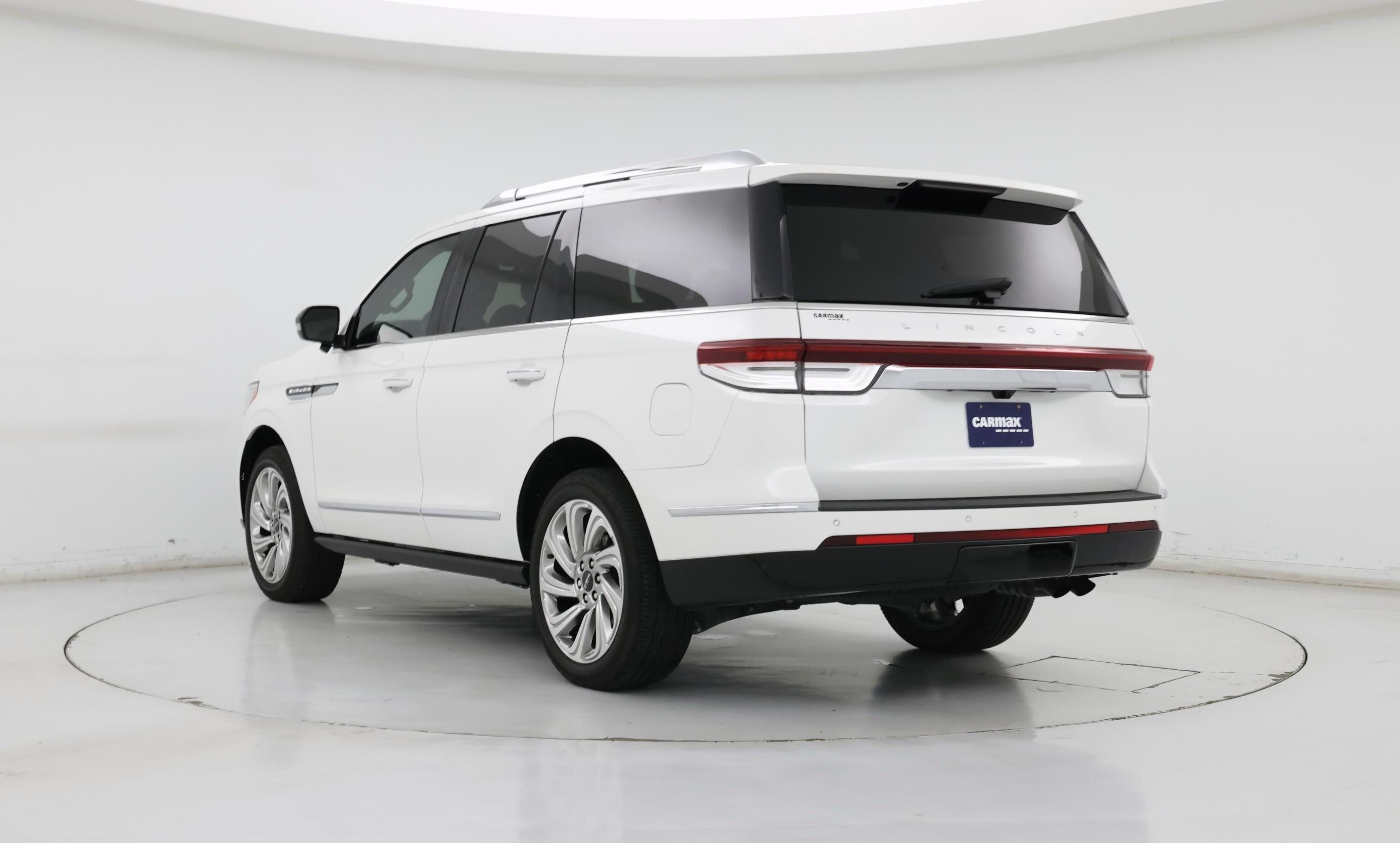 Thumbnail: 2024 Lincoln Navigator - 2