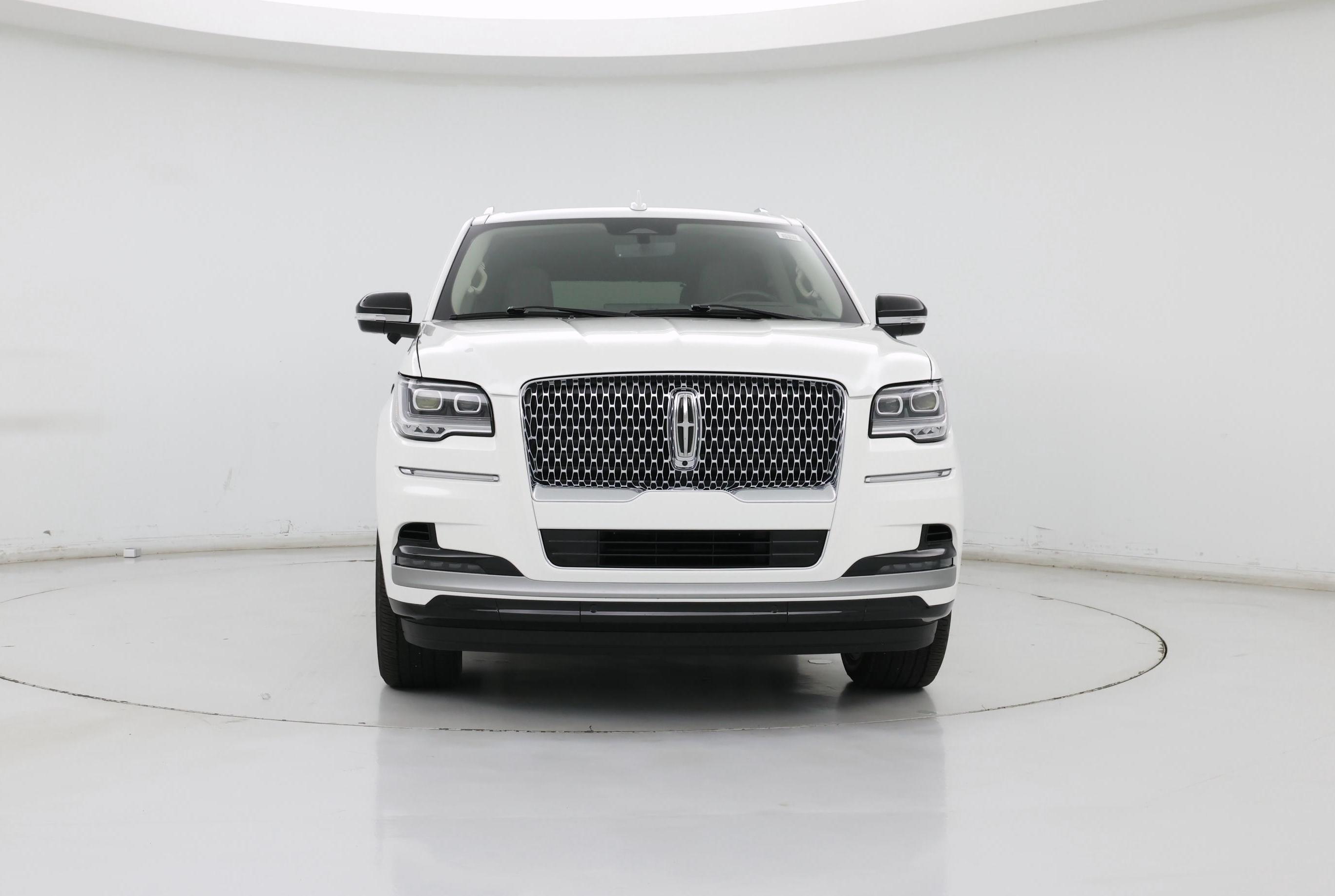 Thumbnail: 2024 Lincoln Navigator - 5