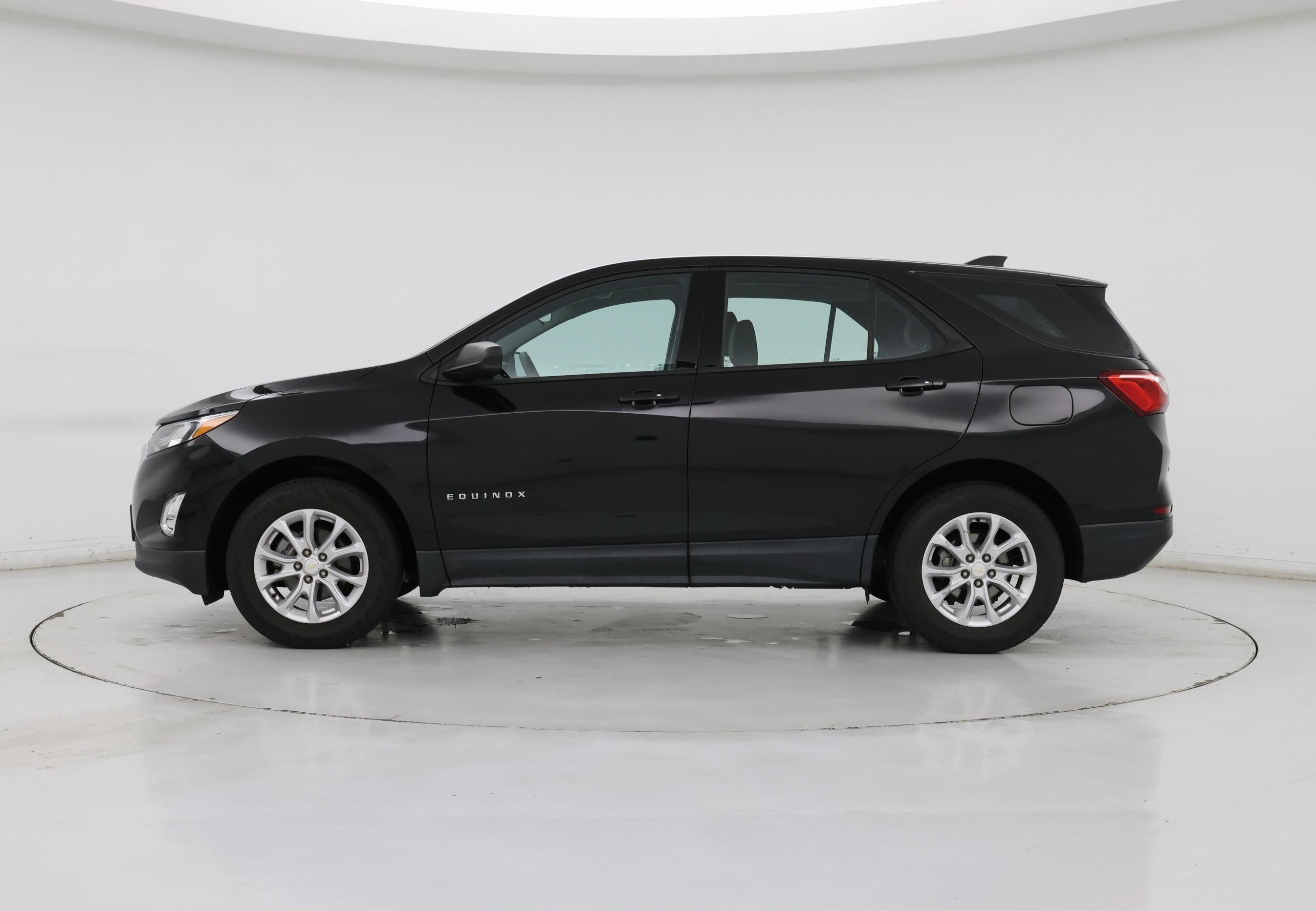 Thumbnail: 2019 Chevrolet Equinox - 3
