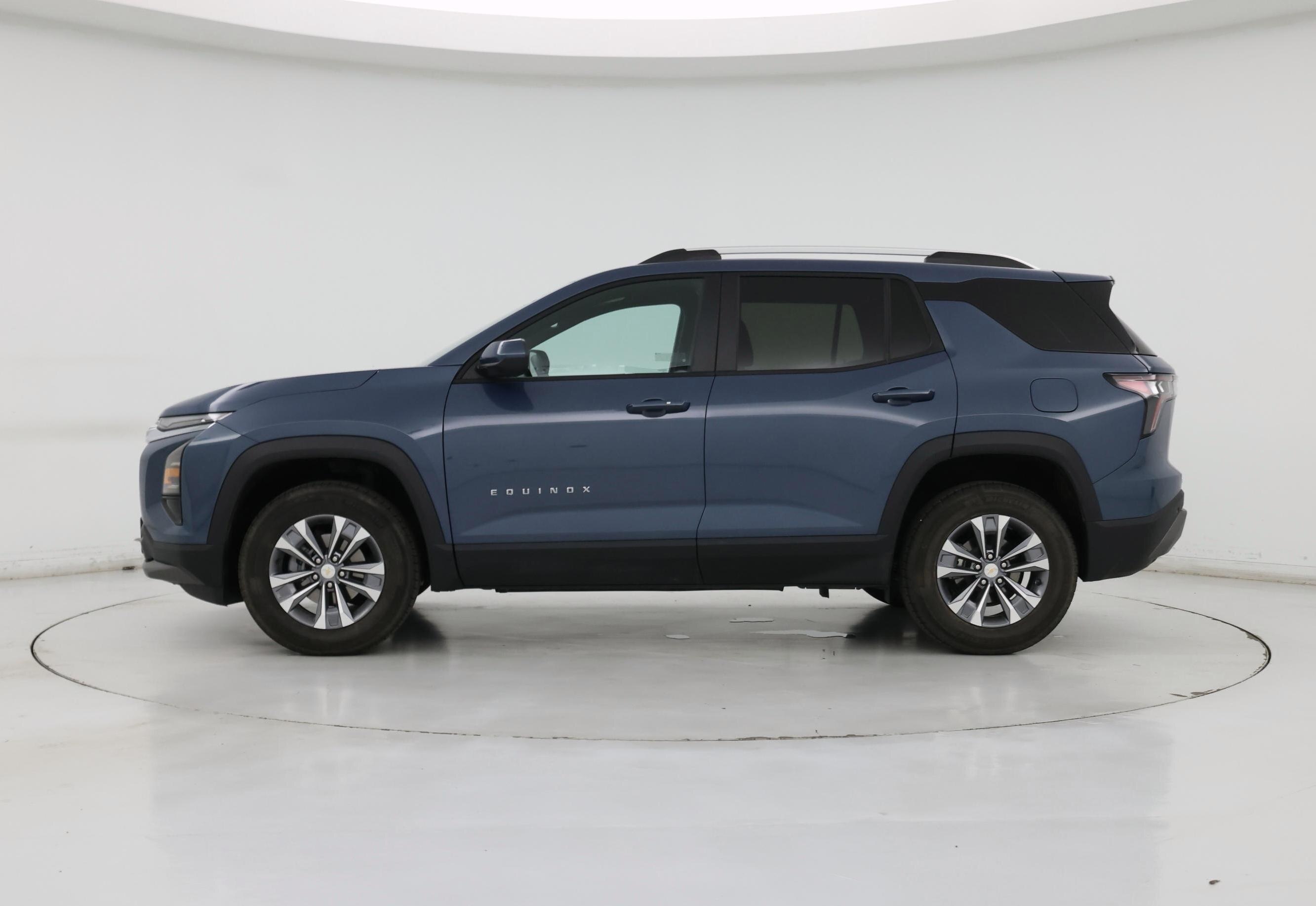 Thumbnail: 2025 Chevrolet Equinox - 3