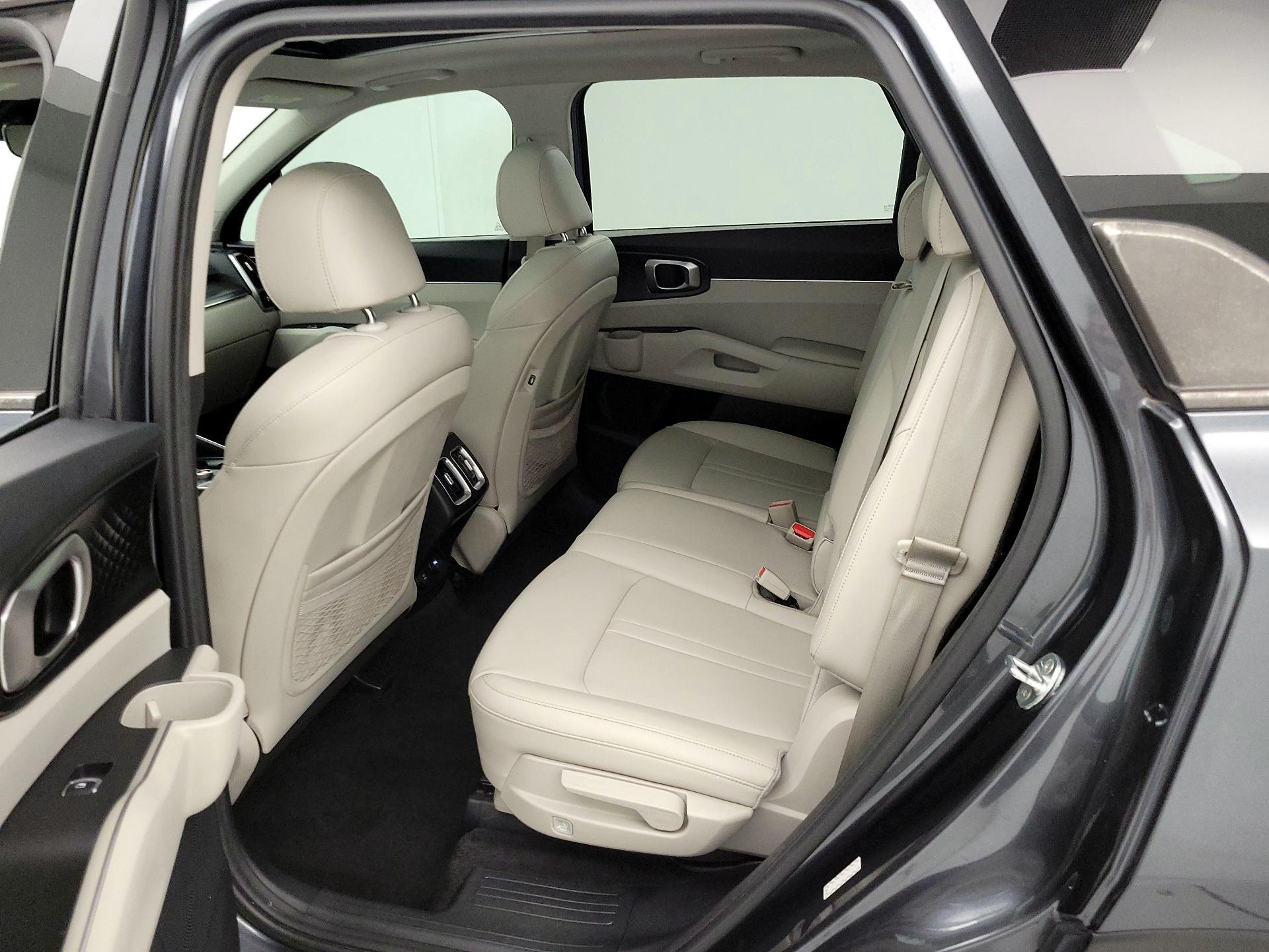 Thumbnail: 2021 Kia Sorento - 20