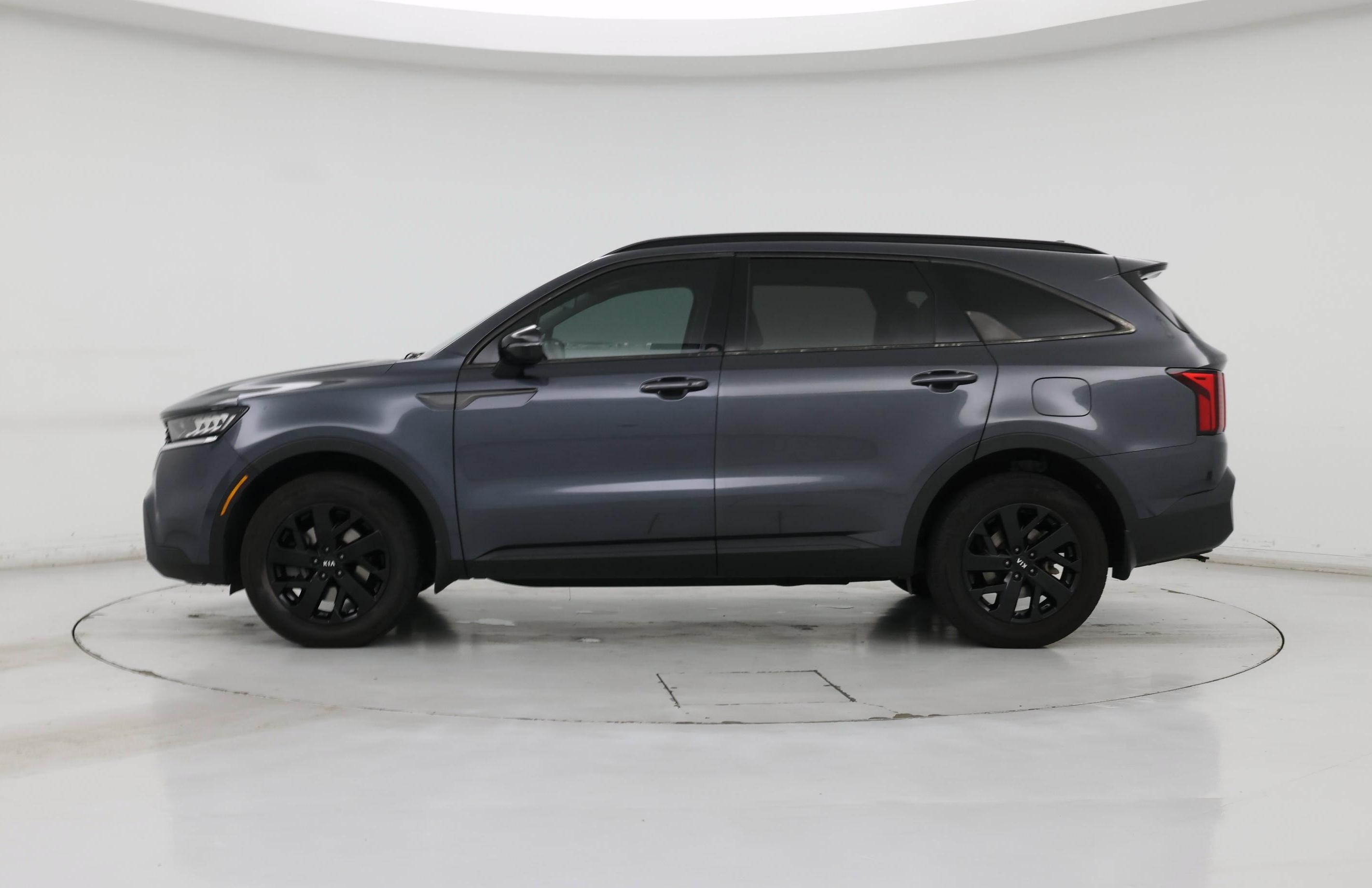 Thumbnail: 2021 Kia Sorento - 3