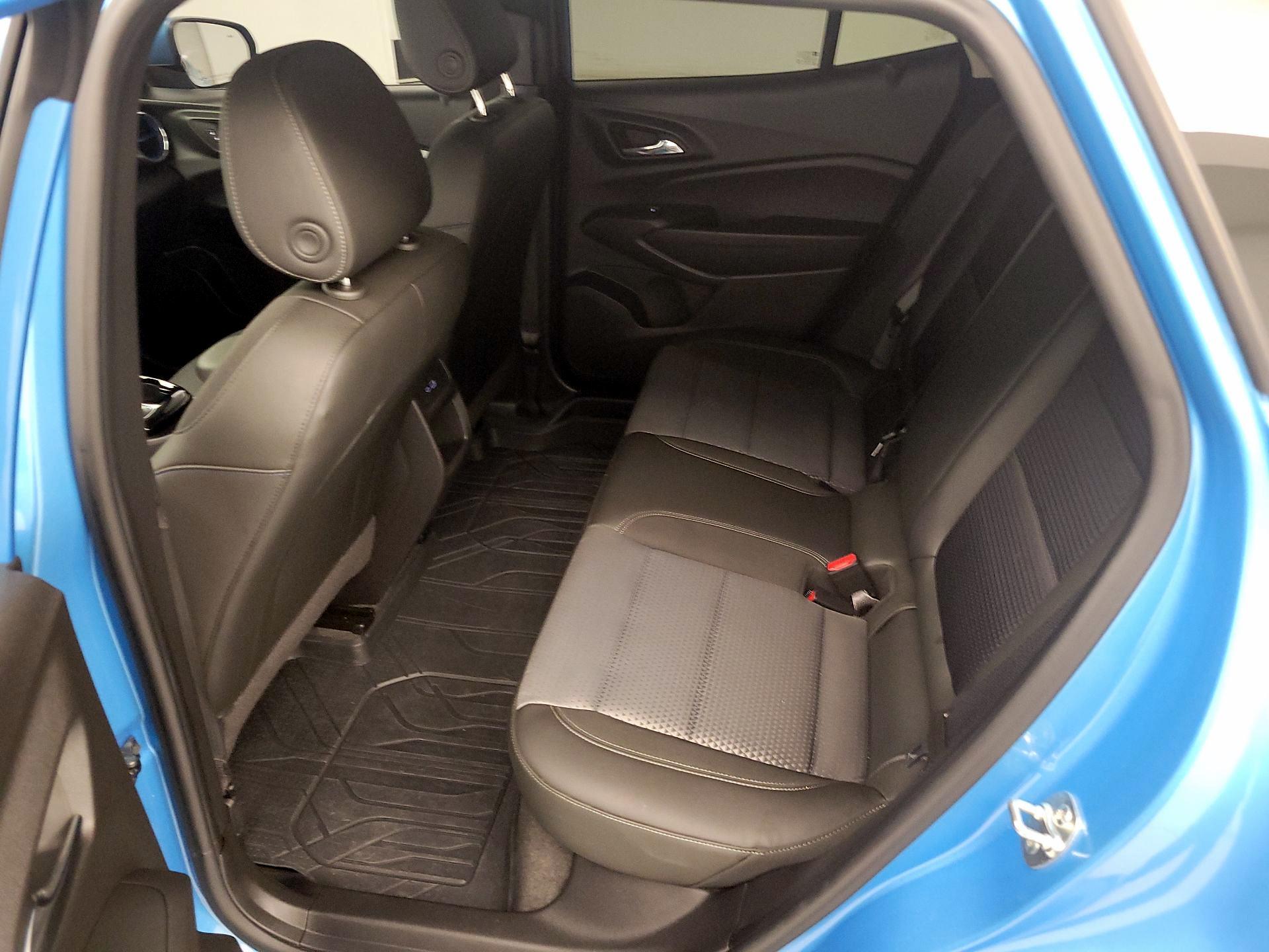 Thumbnail: 2025 Chevrolet Trax - 19