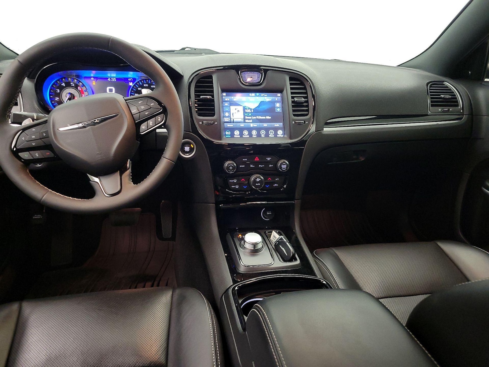 2023 Chrysler 300 S - Photo 10