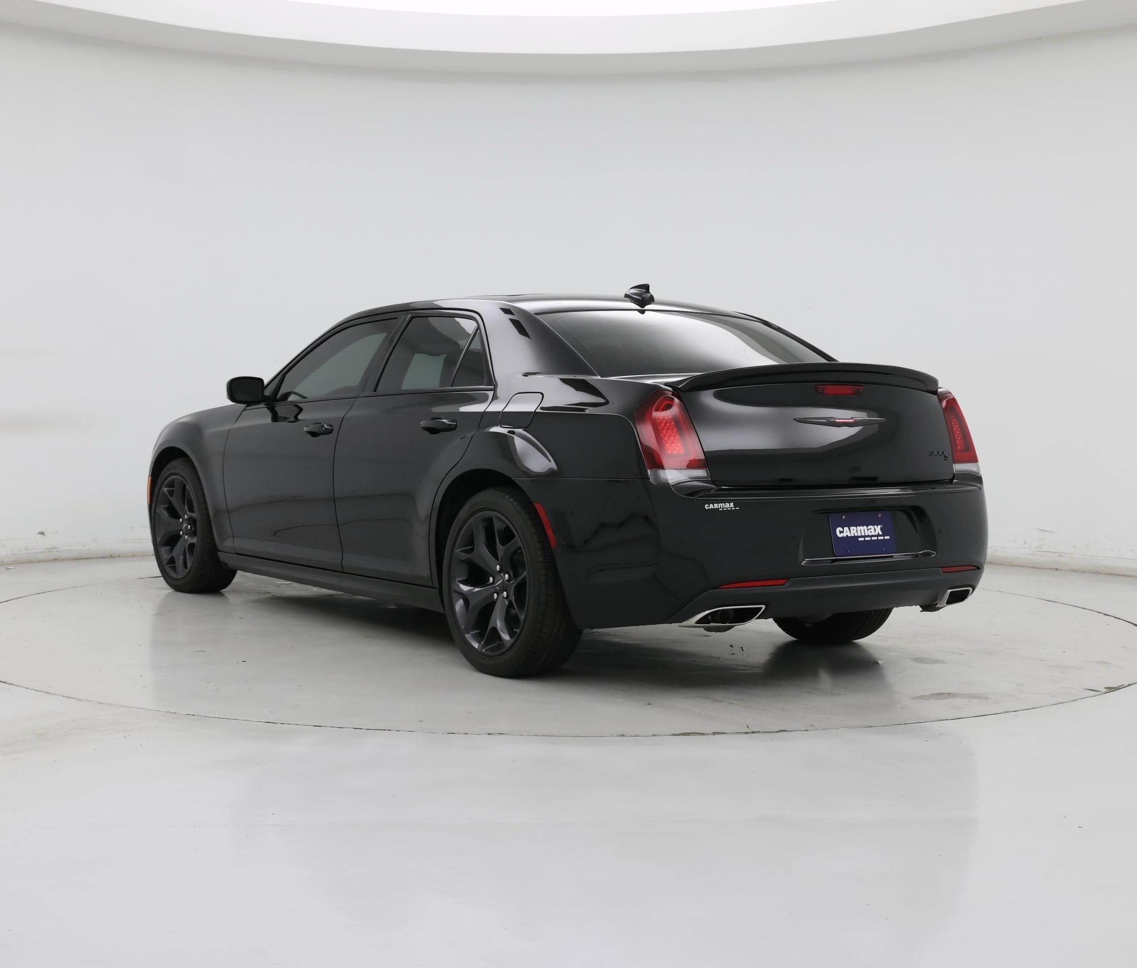 Thumbnail: 2023 Chrysler 300 - 2