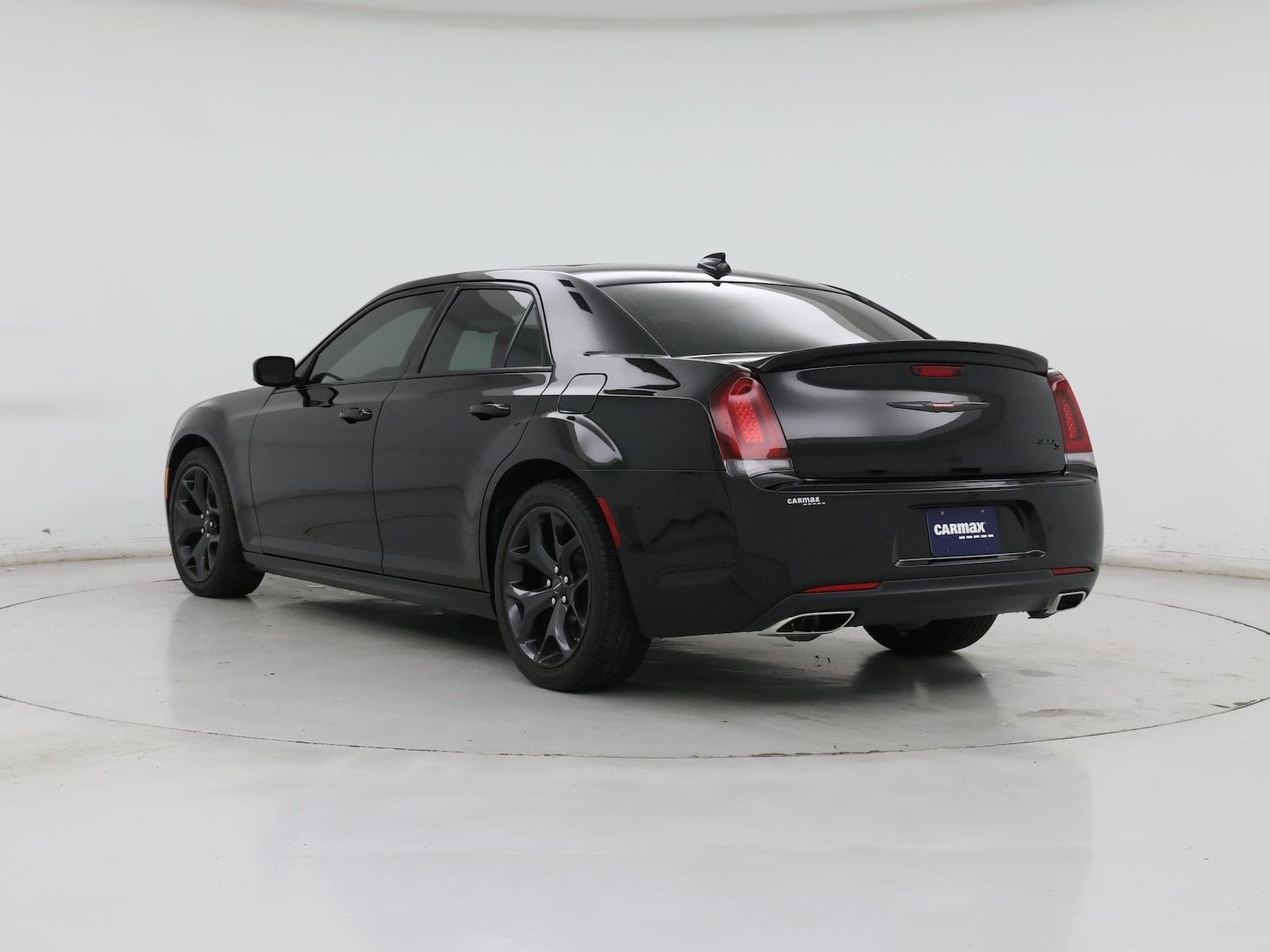 2023 Chrysler 300 S - Photo 3