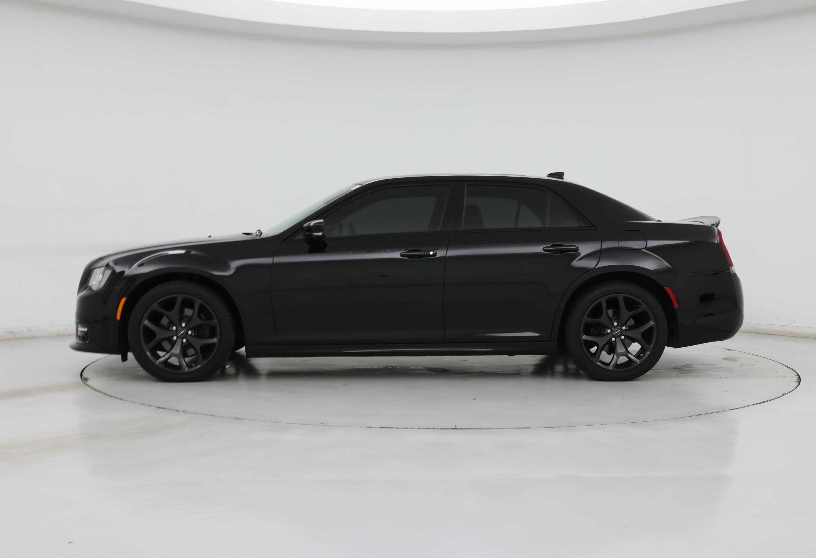Thumbnail: 2023 Chrysler 300 - 3