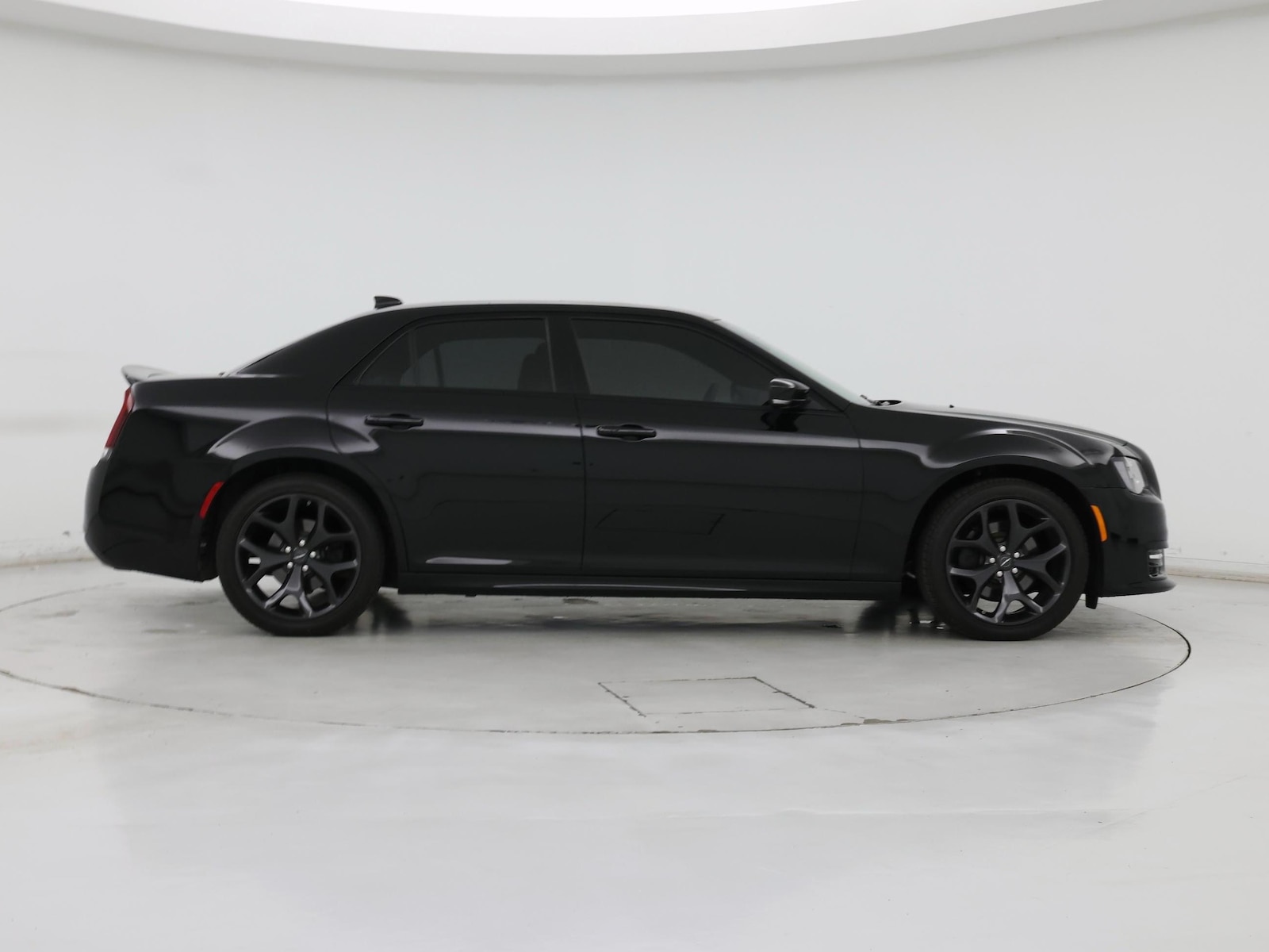 2023 Chrysler 300 S - Photo 8