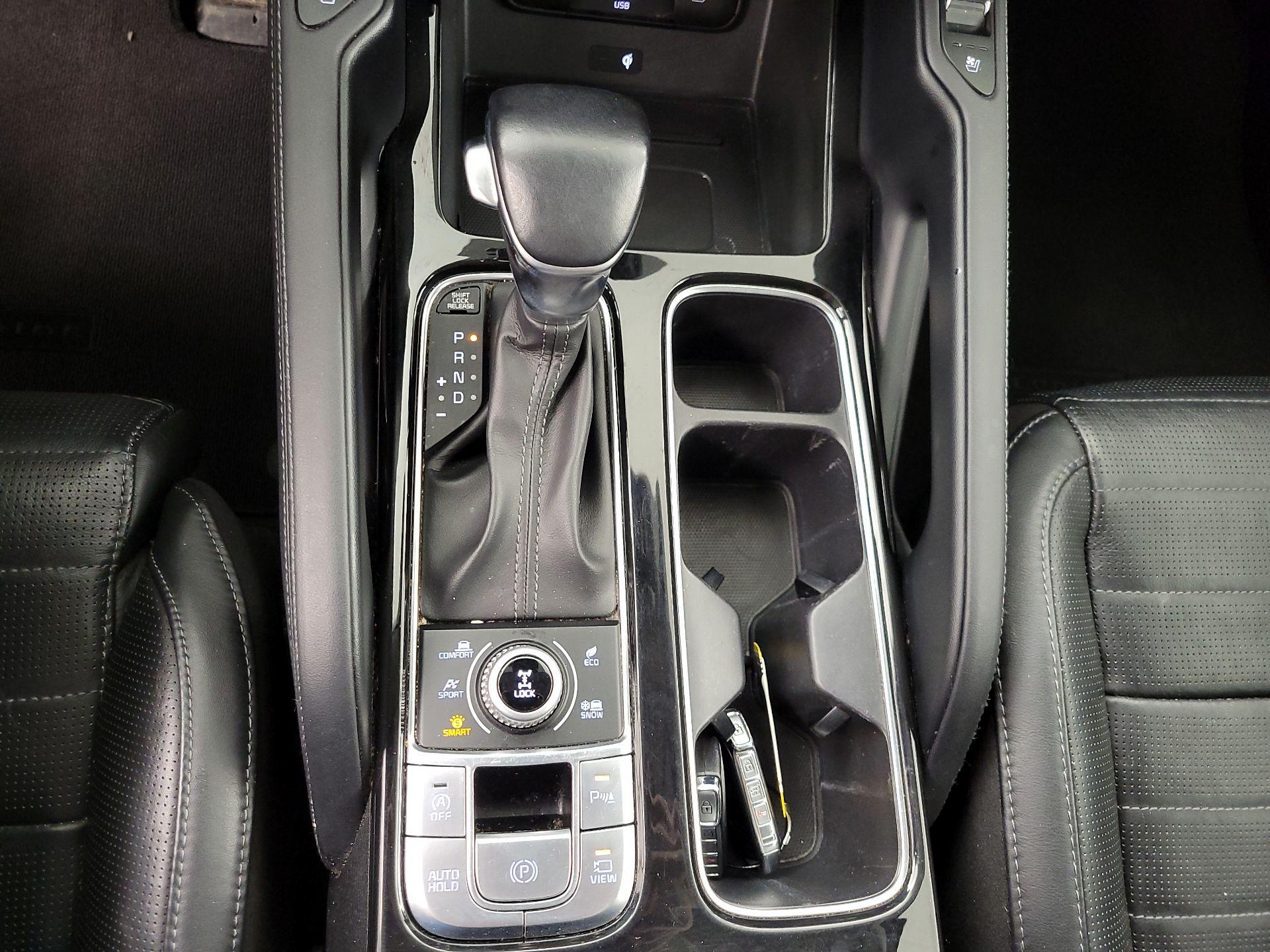 Thumbnail: 2020 Kia Telluride - 18