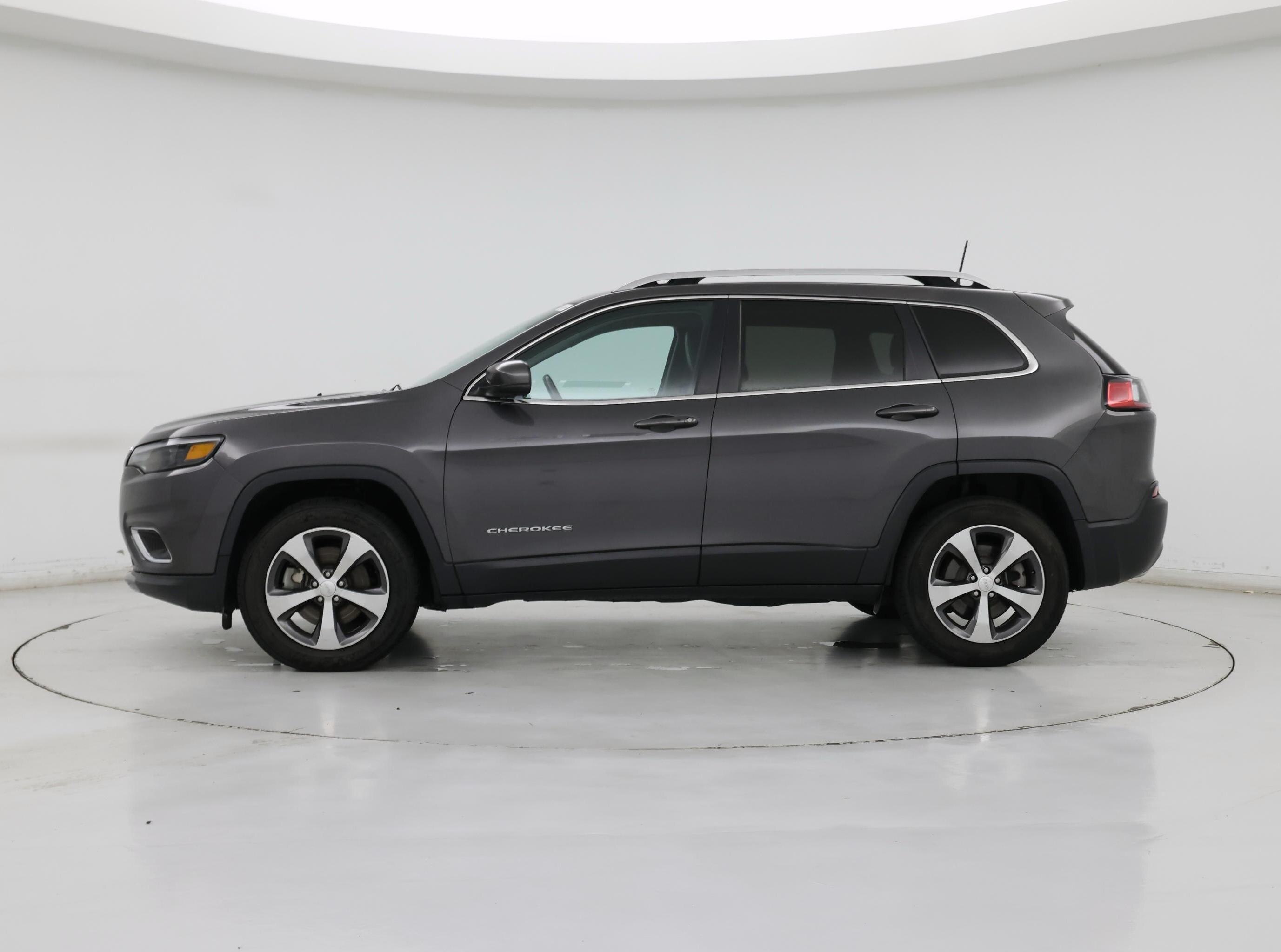 Thumbnail: 2020 Jeep Cherokee - 3